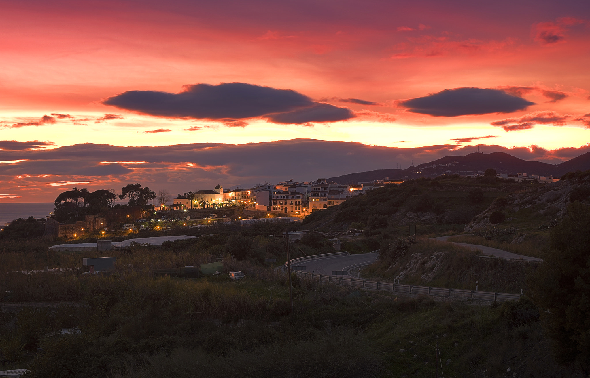 AF Zoom-Nikkor 28-70mm f/3.5-4.5D sample photo. Nerja and maro photography