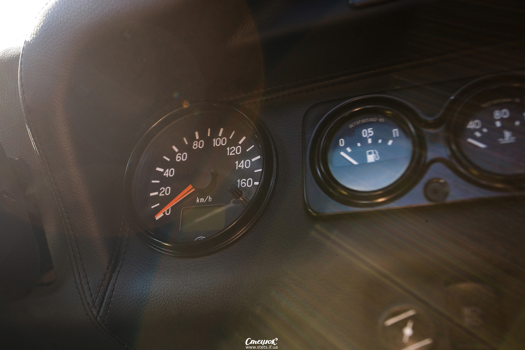 Canon EOS 5D + Canon EF 17-40mm F4L USM sample photo. Uaz custom photography