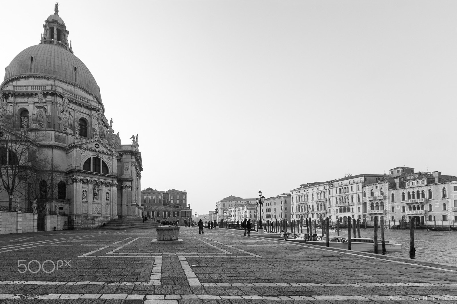 Sigma 8-16mm F4.5-5.6 DC HSM sample photo. "e quando lasciamo venezia scopriamo che i nostri orologi hanno problemi a tornare di nuovo al... photography