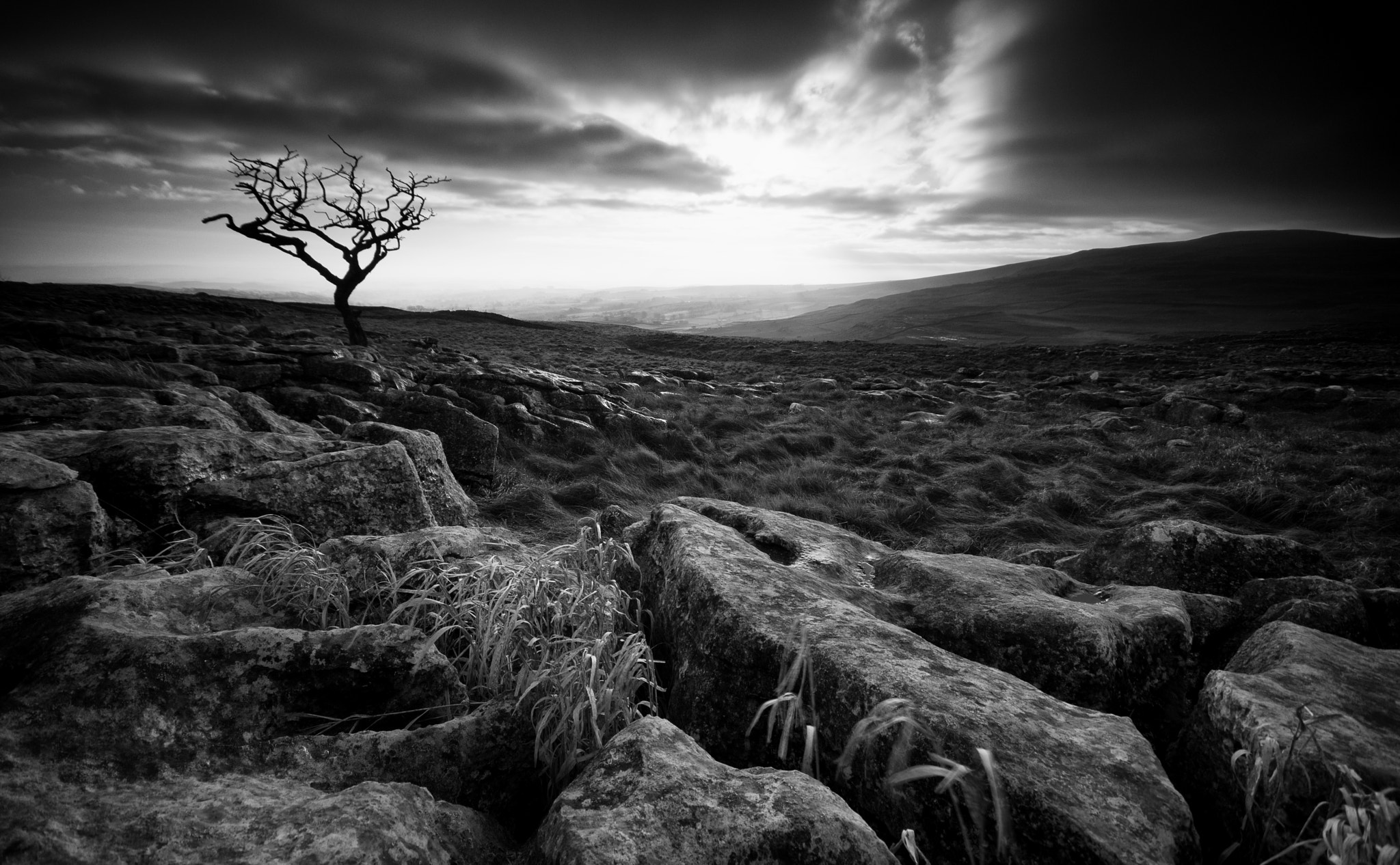 Sigma AF 10-20mm F4-5.6 EX DC sample photo. Above malham photography