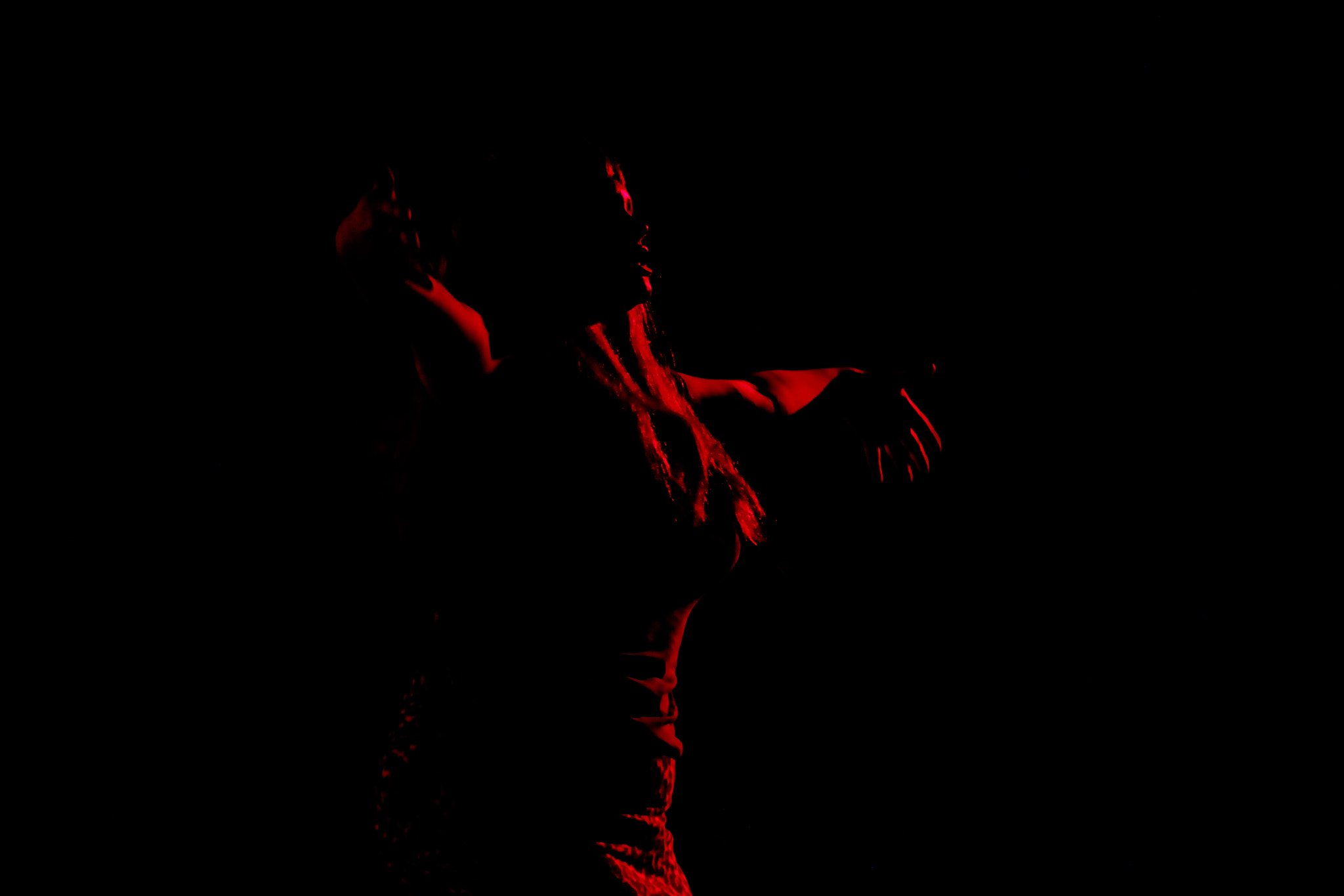 Canon EF 75-300mm f/4-5.6 USM sample photo. Lip sync photography