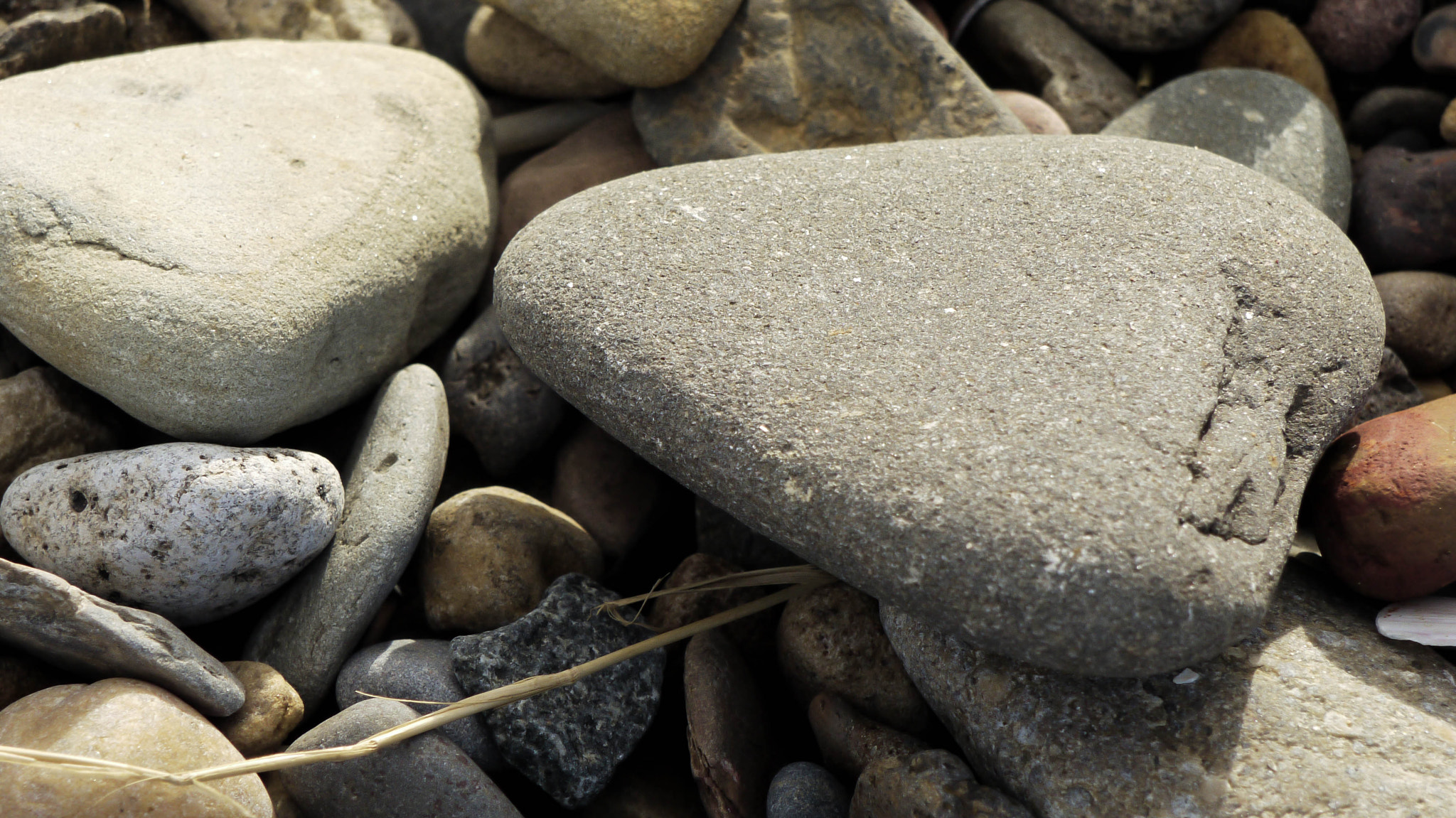 Panasonic Lumix G Vario 45-200mm F4-5.6 OIS sample photo. Rocks photography