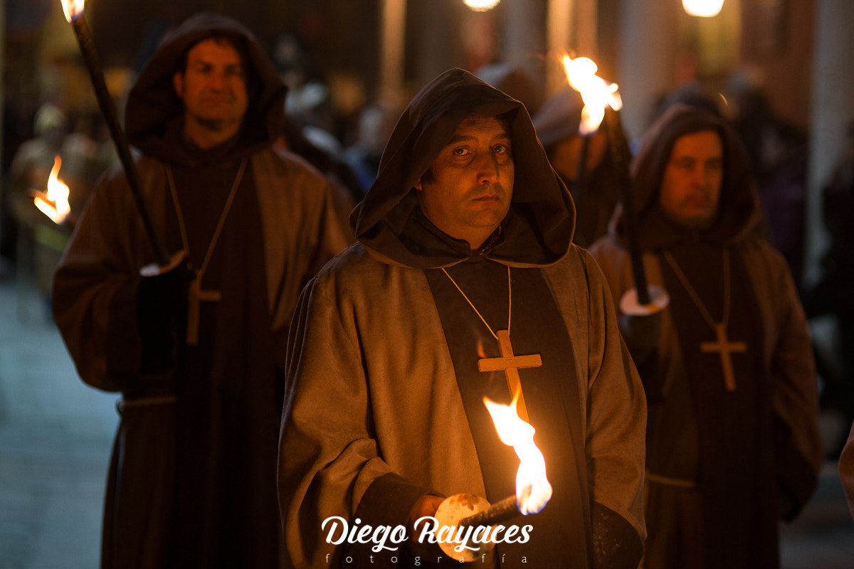 Sigma 85mm F1.4 EX DG HSM sample photo. Luz de antorcha photography