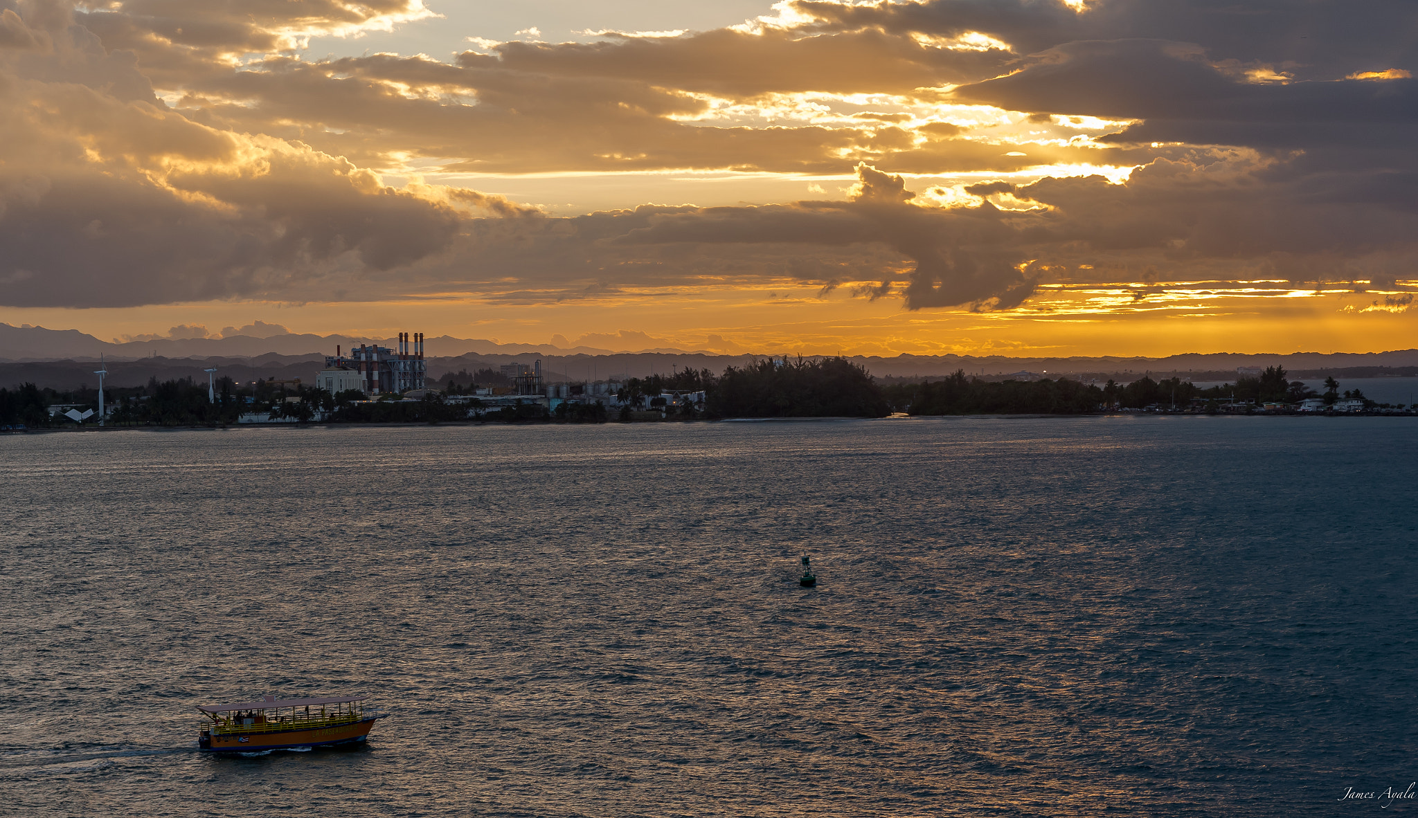 Sigma 17-50mm F2.8 EX DC OS HSM sample photo. "across the harbor" photography