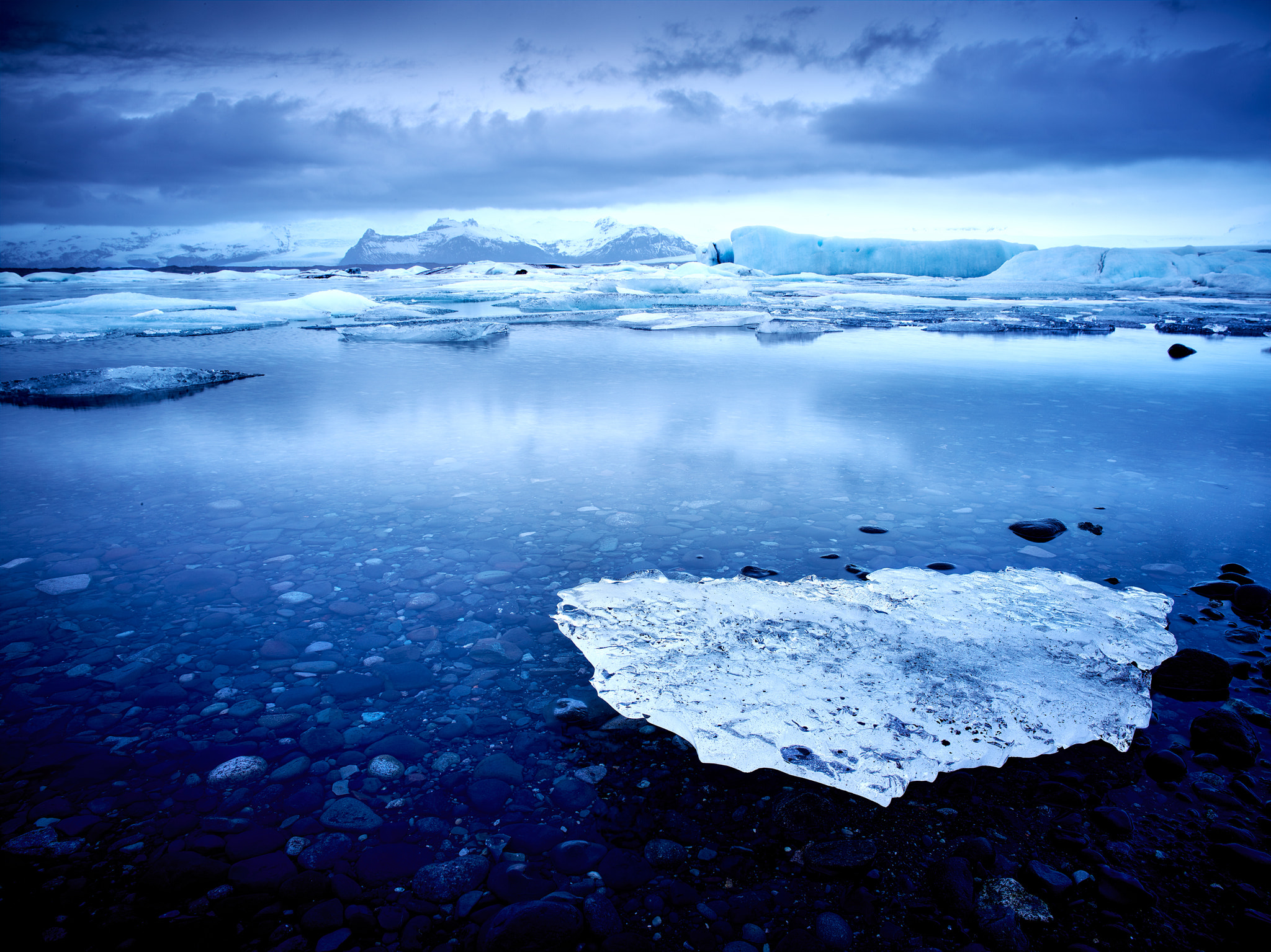 Phase One IQ260 sample photo. Iceland glacier lagoon photography