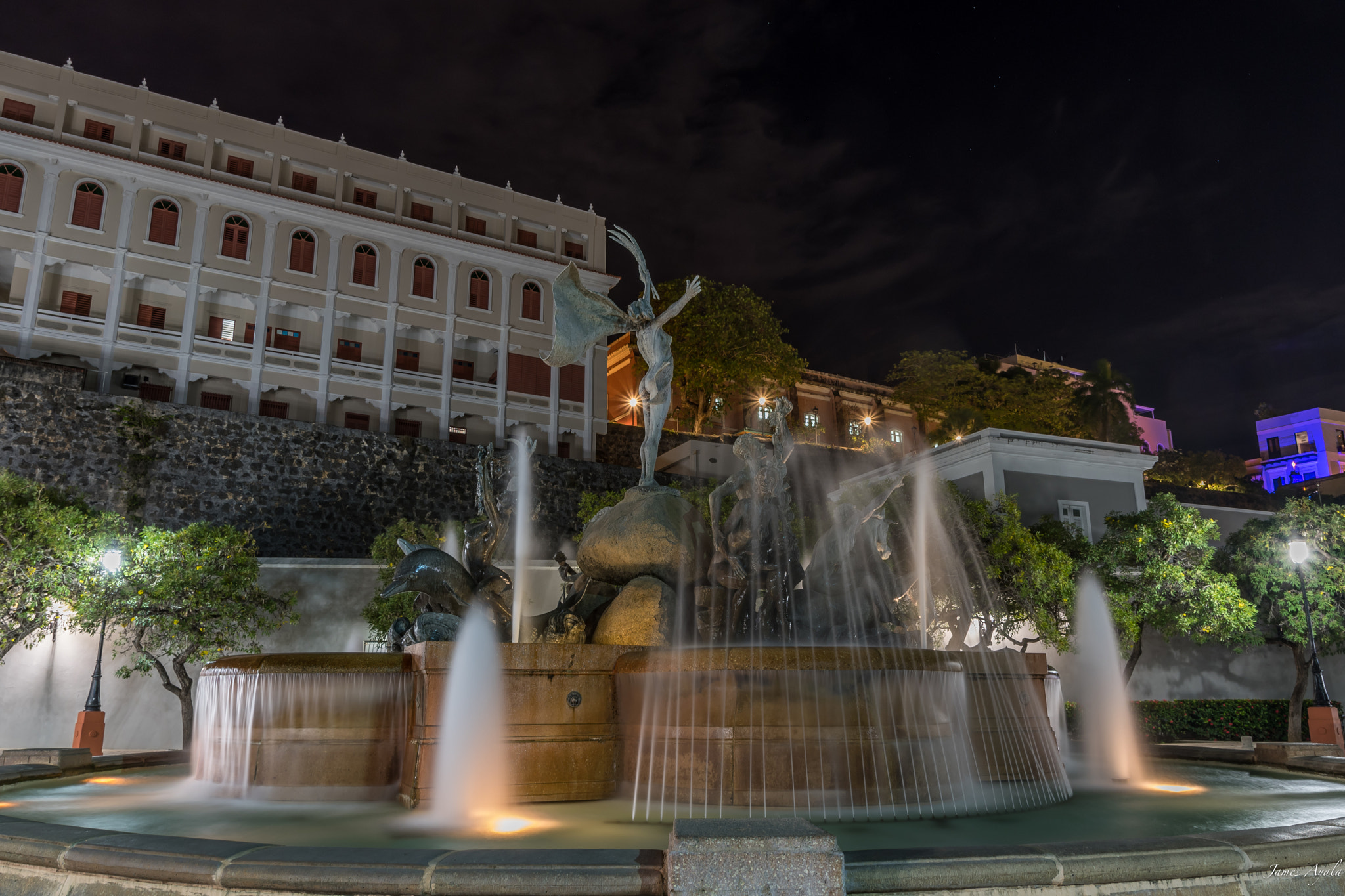 Sigma 17-50mm F2.8 EX DC OS HSM sample photo. Raices fountain photography