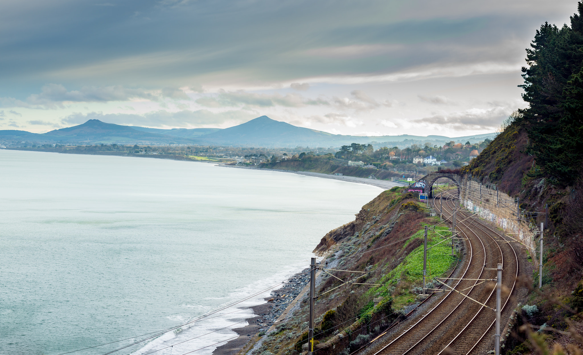 Sony SLT-A55 (SLT-A55V) + Minolta AF 50mm F1.7 sample photo. Dalkey railway photography