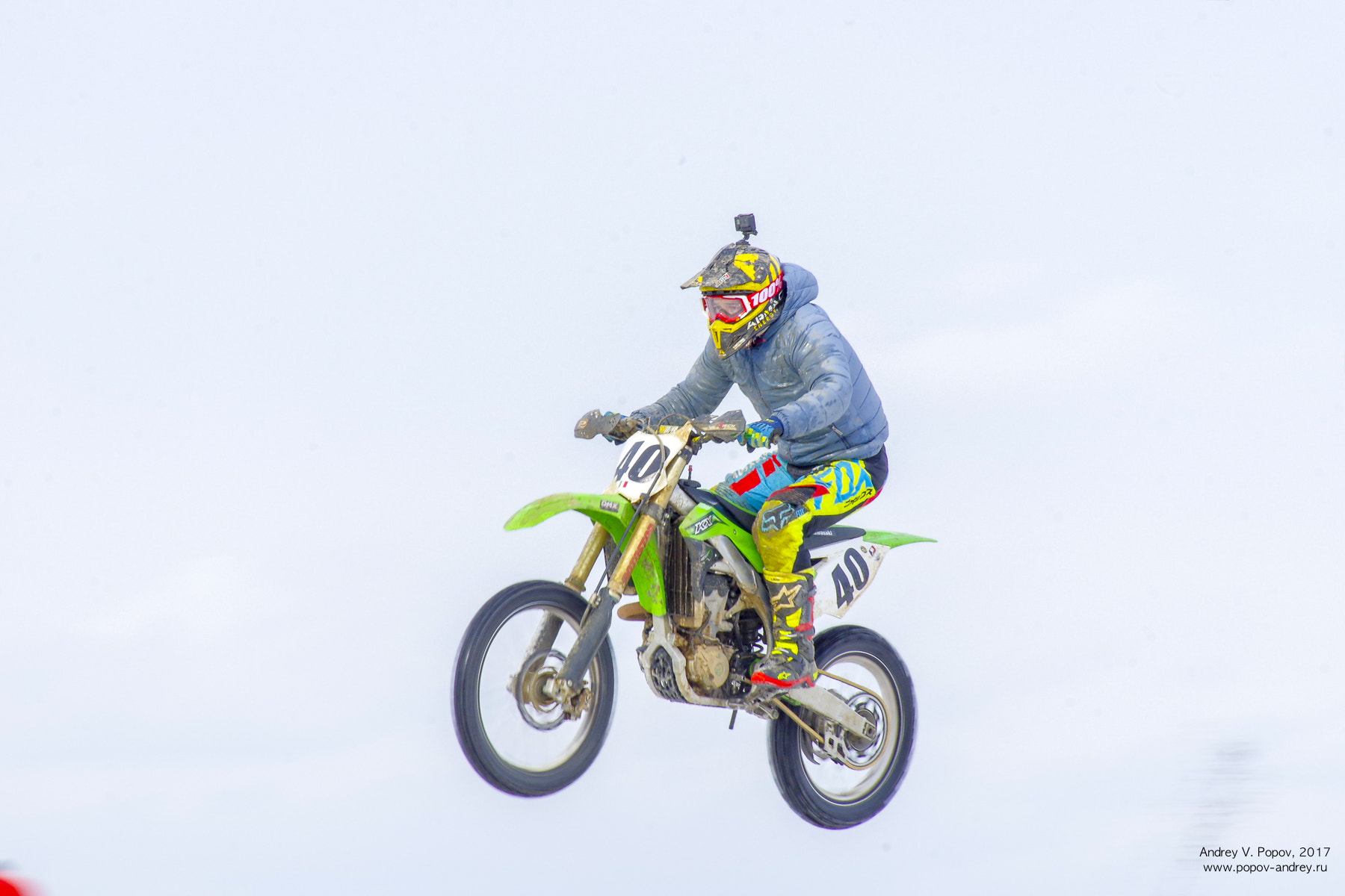 Pentax smc DA* 60-250mm F4.0 ED (IF) SDM sample photo. Winter motocross #5. the flight photography