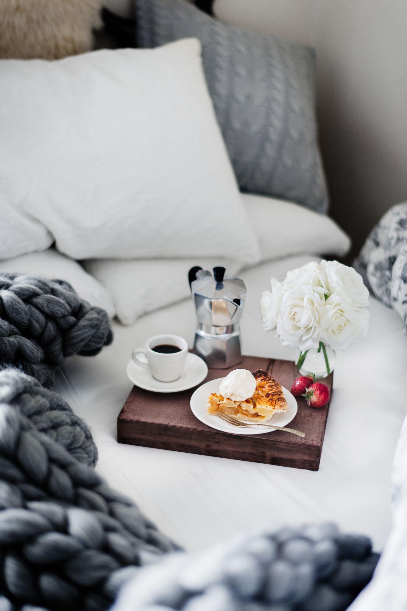 Nikon D610 + Nikon AF-S Nikkor 58mm F1.4G sample photo. Breakfast in bed. photography