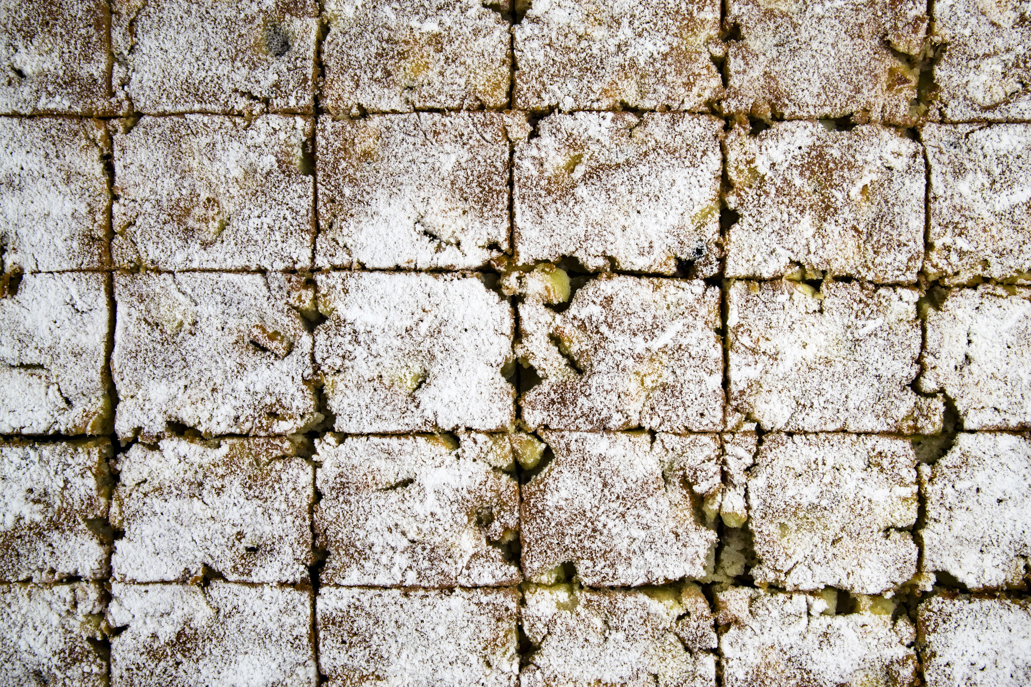Nikon D5500 sample photo. Sliced apple cake photography