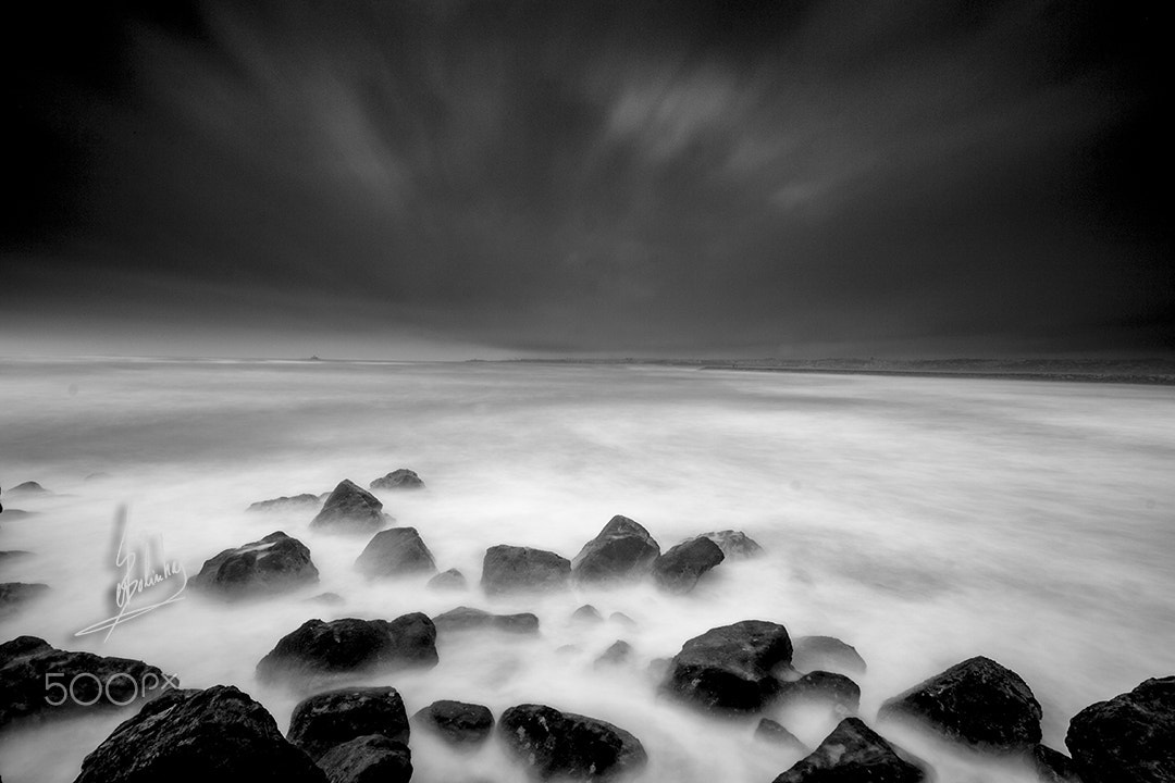 Canon EOS 50D + Sigma 10-20mm F4-5.6 EX DC HSM sample photo. Black rocks photography