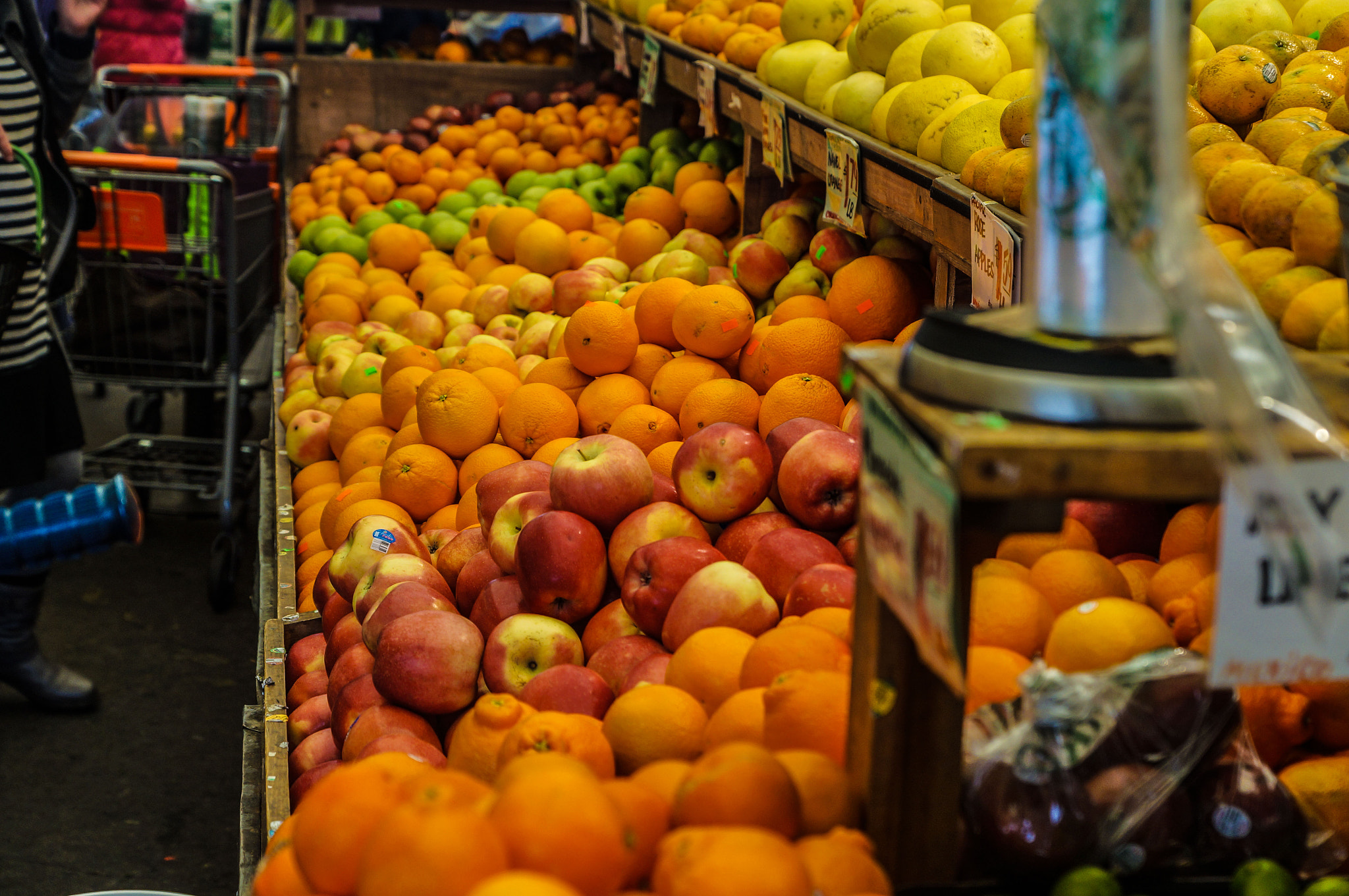 Sony SLT-A57 + Sony DT 16-50mm F2.8 SSM sample photo. The fascinating hues of fruit photography