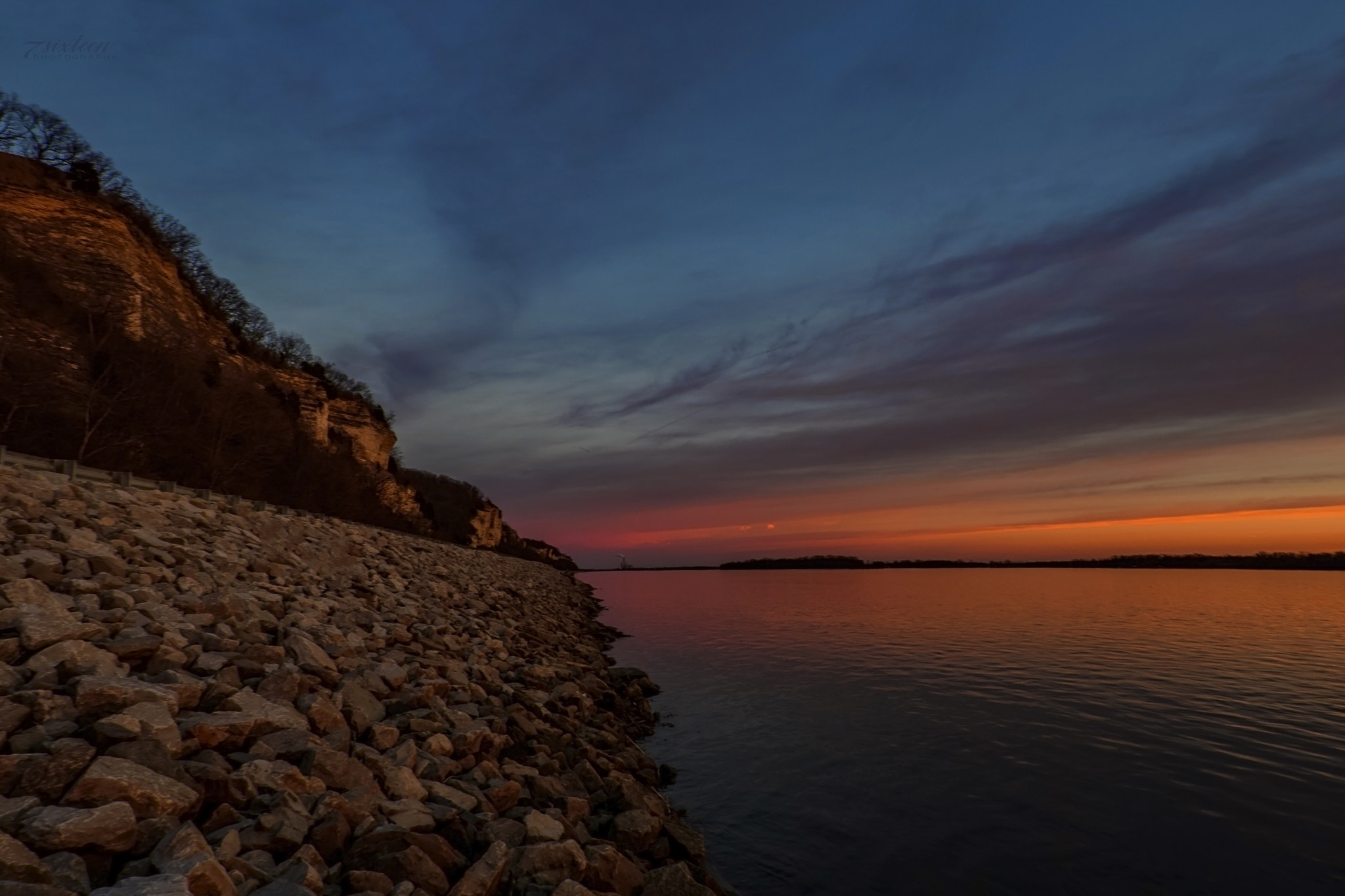 Nikon AF-S Nikkor 14-24mm F2.8G ED sample photo. Riverbend sunset photography
