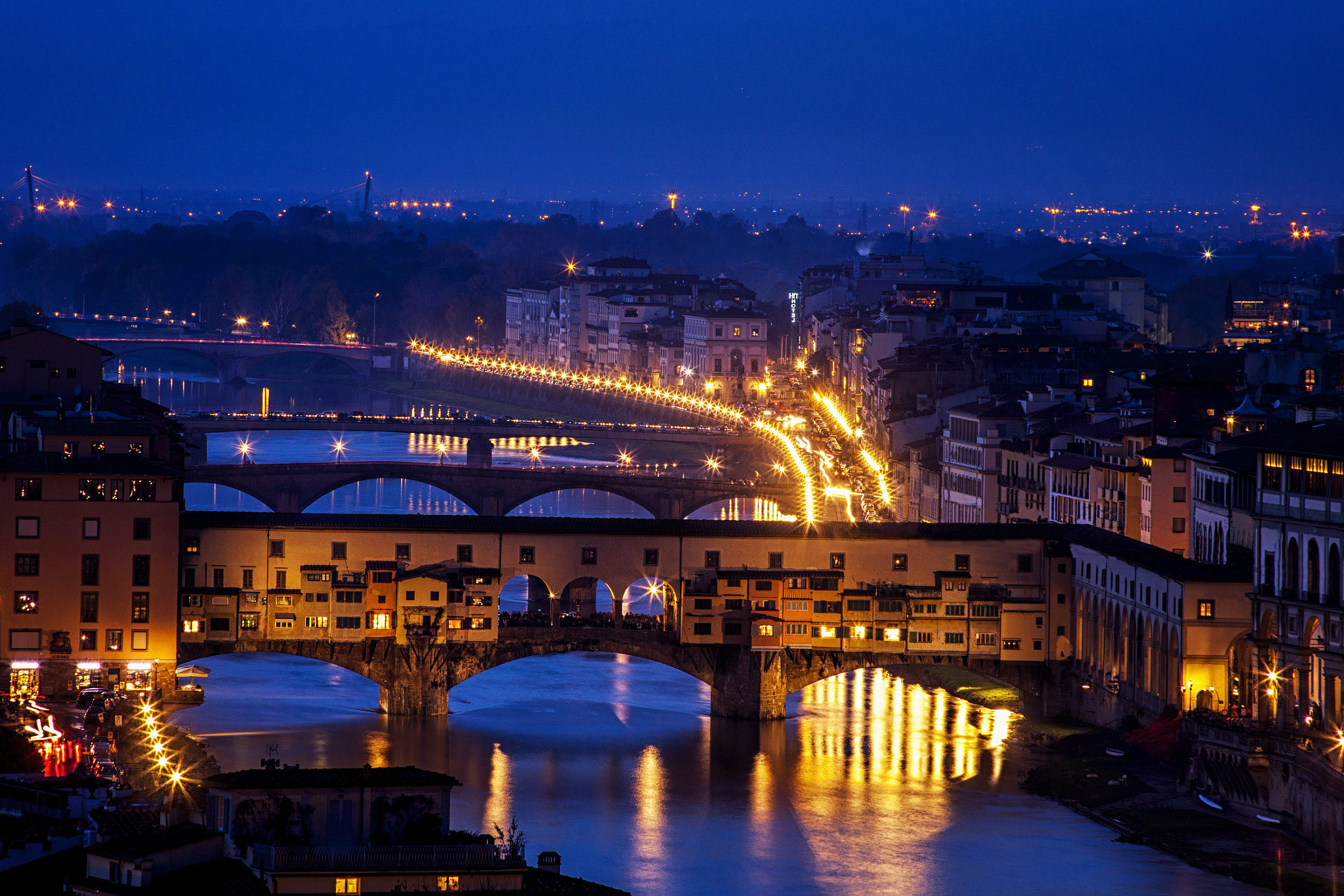 Canon EF 100-300mm F4.5-5.6 USM sample photo. Ponte vecchio at twilight photography