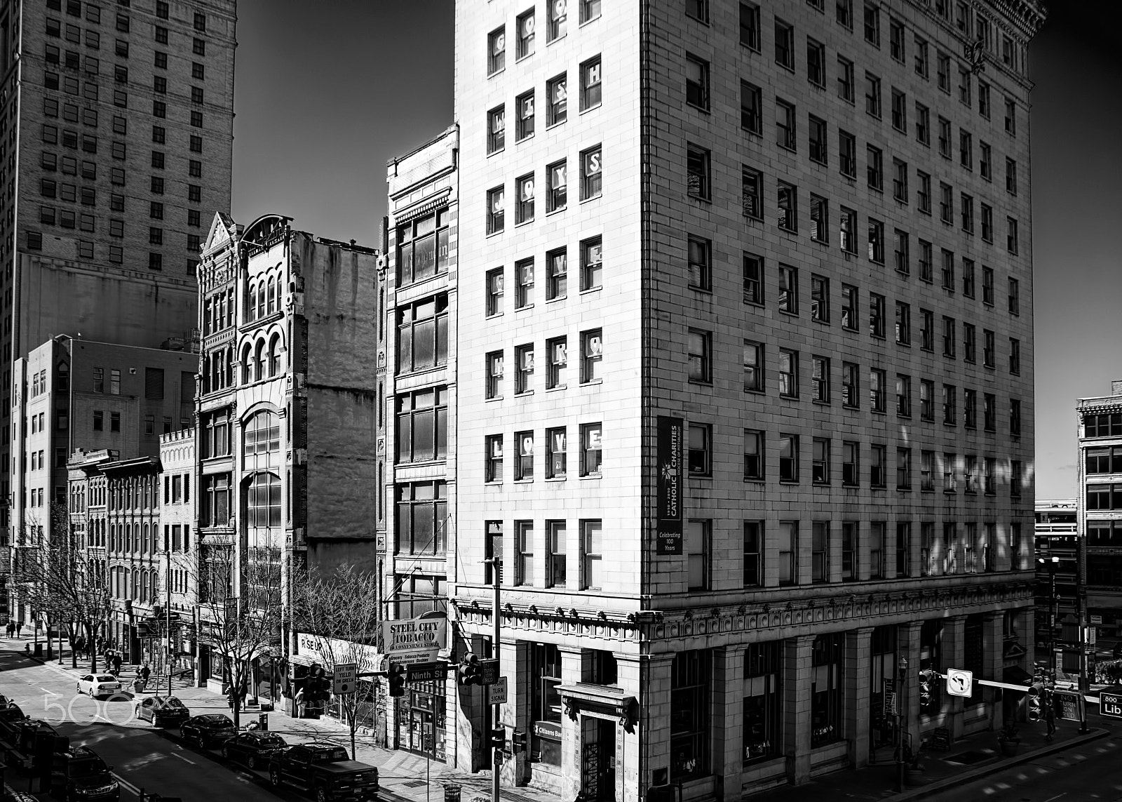 Sigma 18-250mm F3.5-6.3 DC Macro OS HSM sample photo. Liberty avenue photography