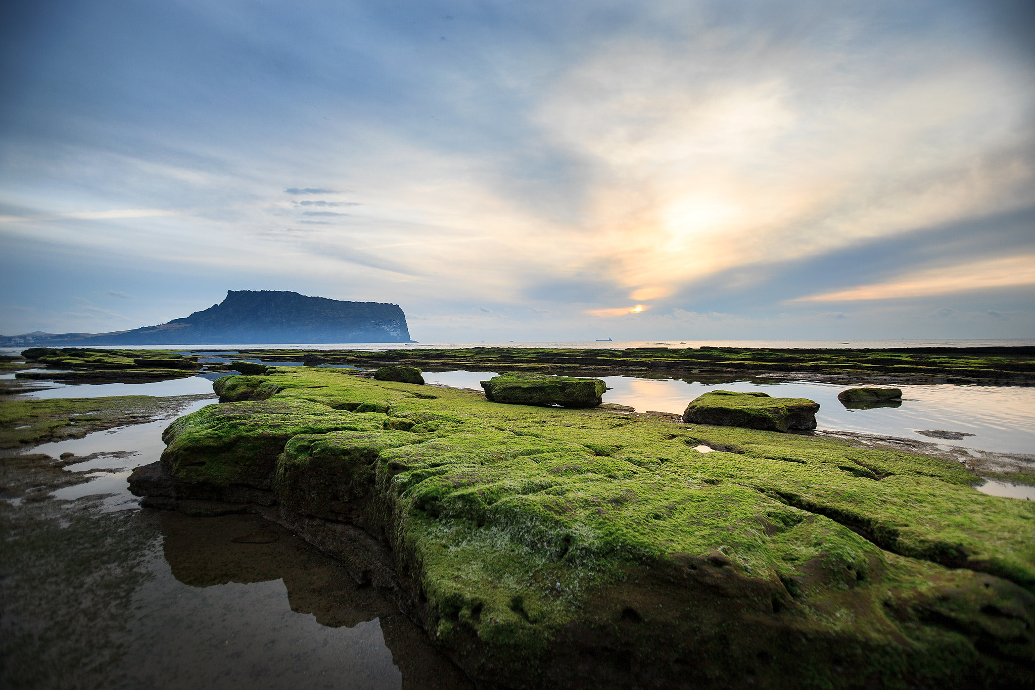 Canon EF 16-35mm F2.8L USM sample photo. Jeju island photography