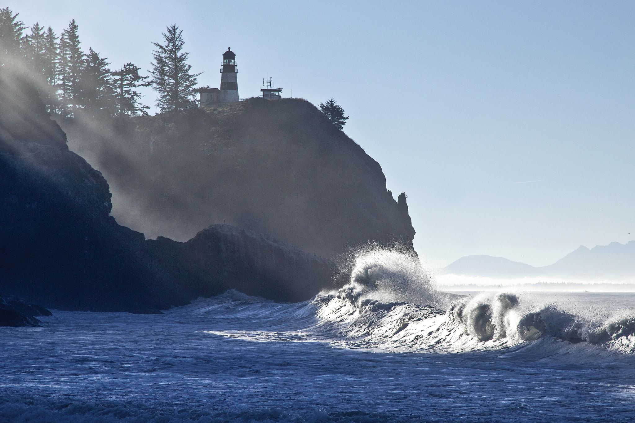 Canon EOS 550D (EOS Rebel T2i / EOS Kiss X4) sample photo. Cape disappointment breakers photography