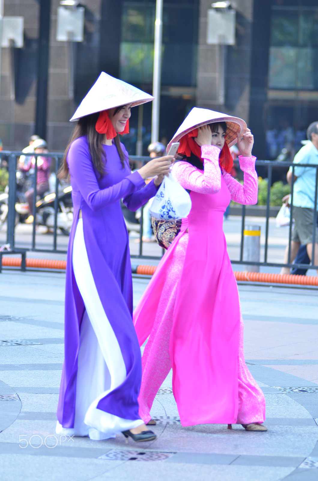 Nikon AF-Nikkor 80-200mm F2.8D ED sample photo. Áo dài 4 photography
