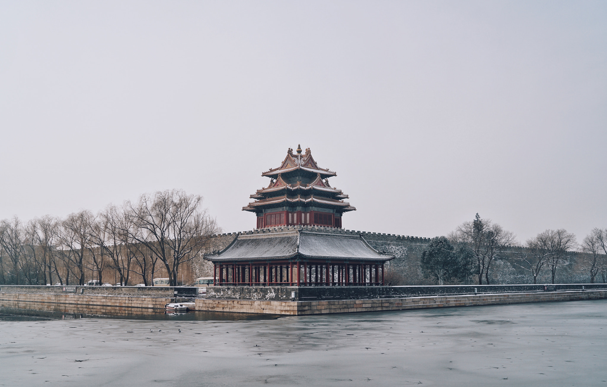 Sony a7R II + Sony Distagon T* FE 35mm F1.4 ZA sample photo. The forbidden city photography