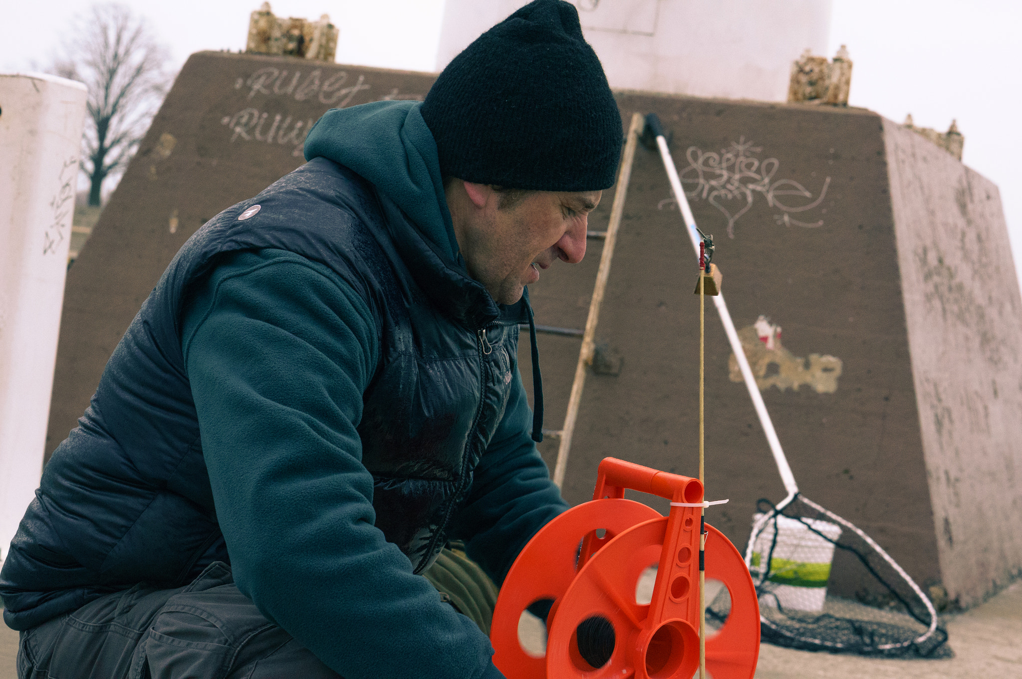 Sony Alpha NEX-5T sample photo. Fisherman, lake michigan, montrose harbor. photography