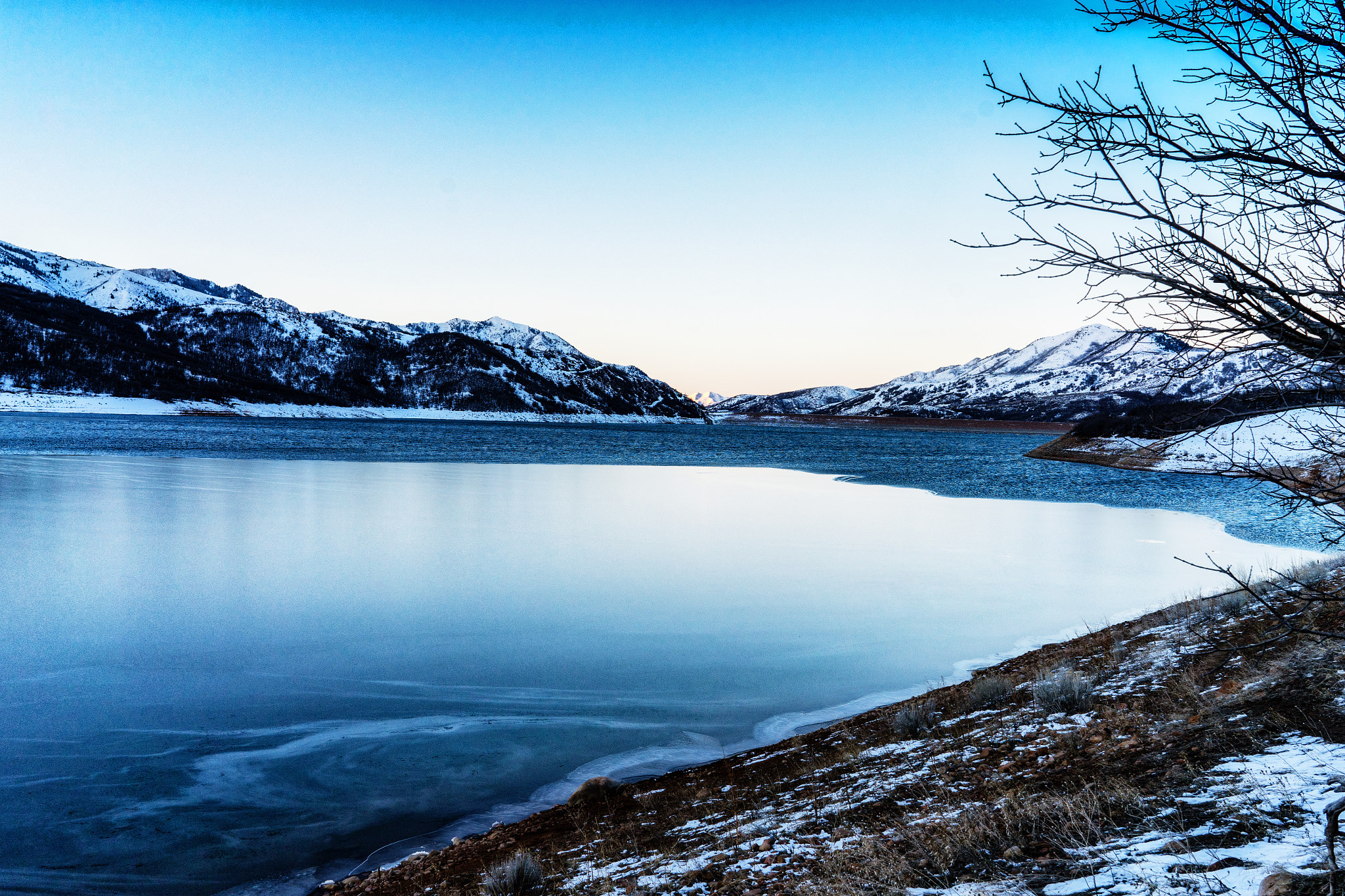 Sony FE 28mm F2 sample photo. Early freeze photography