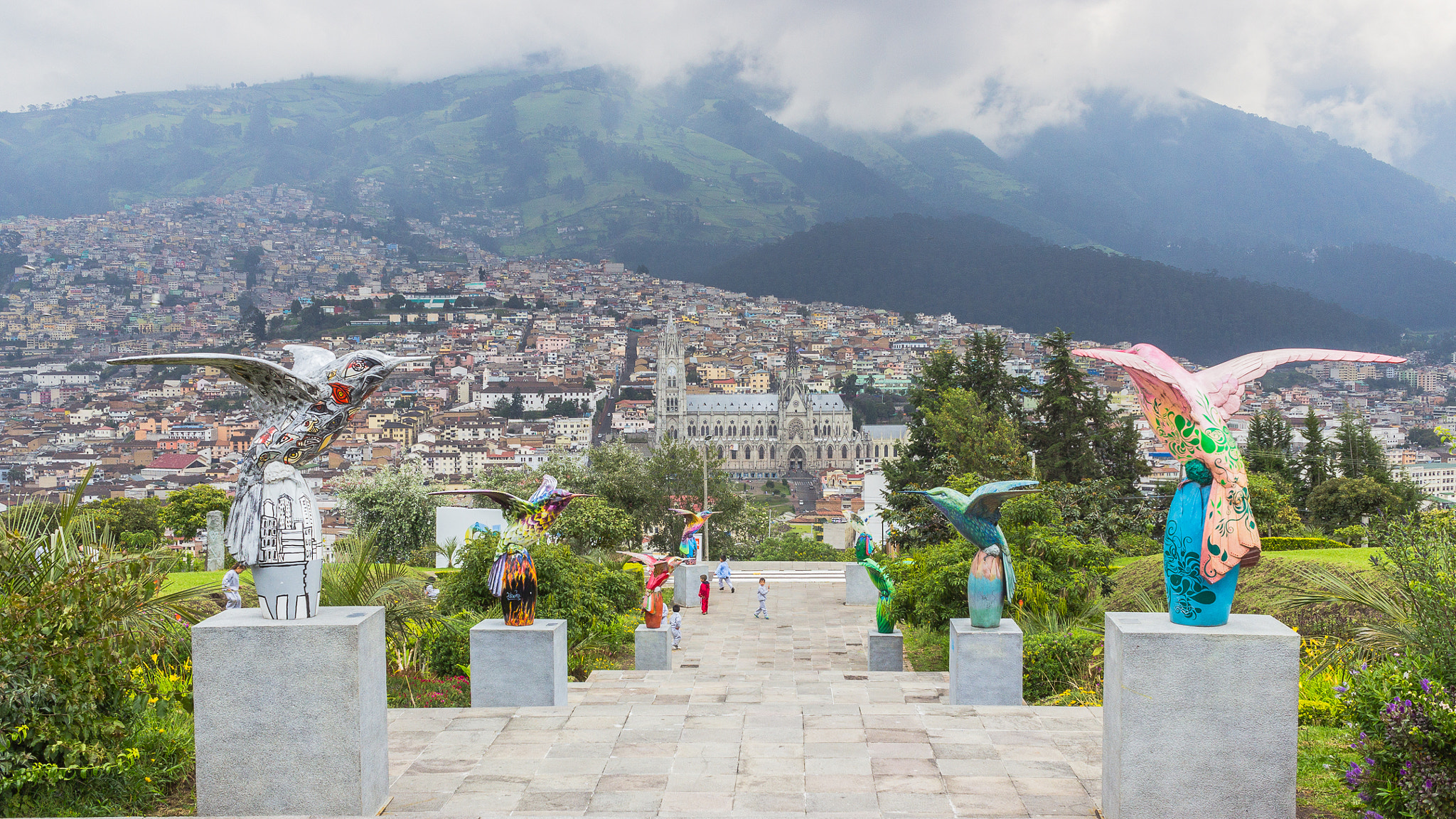 Canon EOS 600D (Rebel EOS T3i / EOS Kiss X5) sample photo. Basilica de national photography