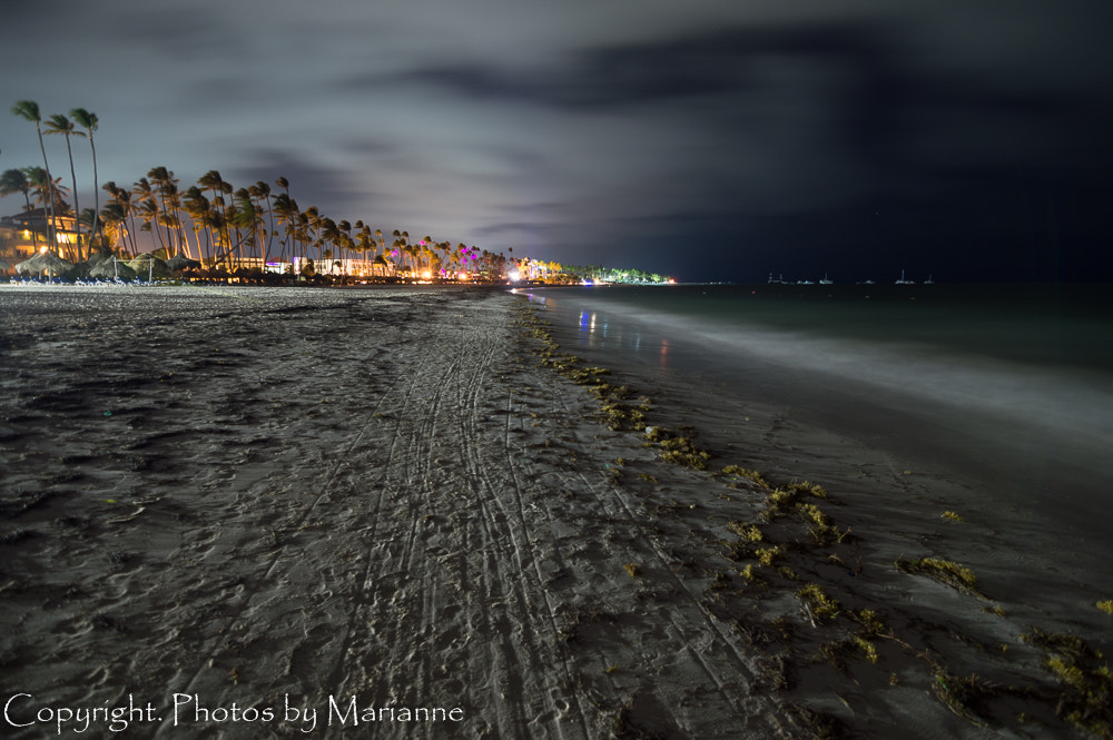 Nikon D3200 + Tokina AT-X Pro 11-16mm F2.8 DX II sample photo. Beach - night view punta cana photography