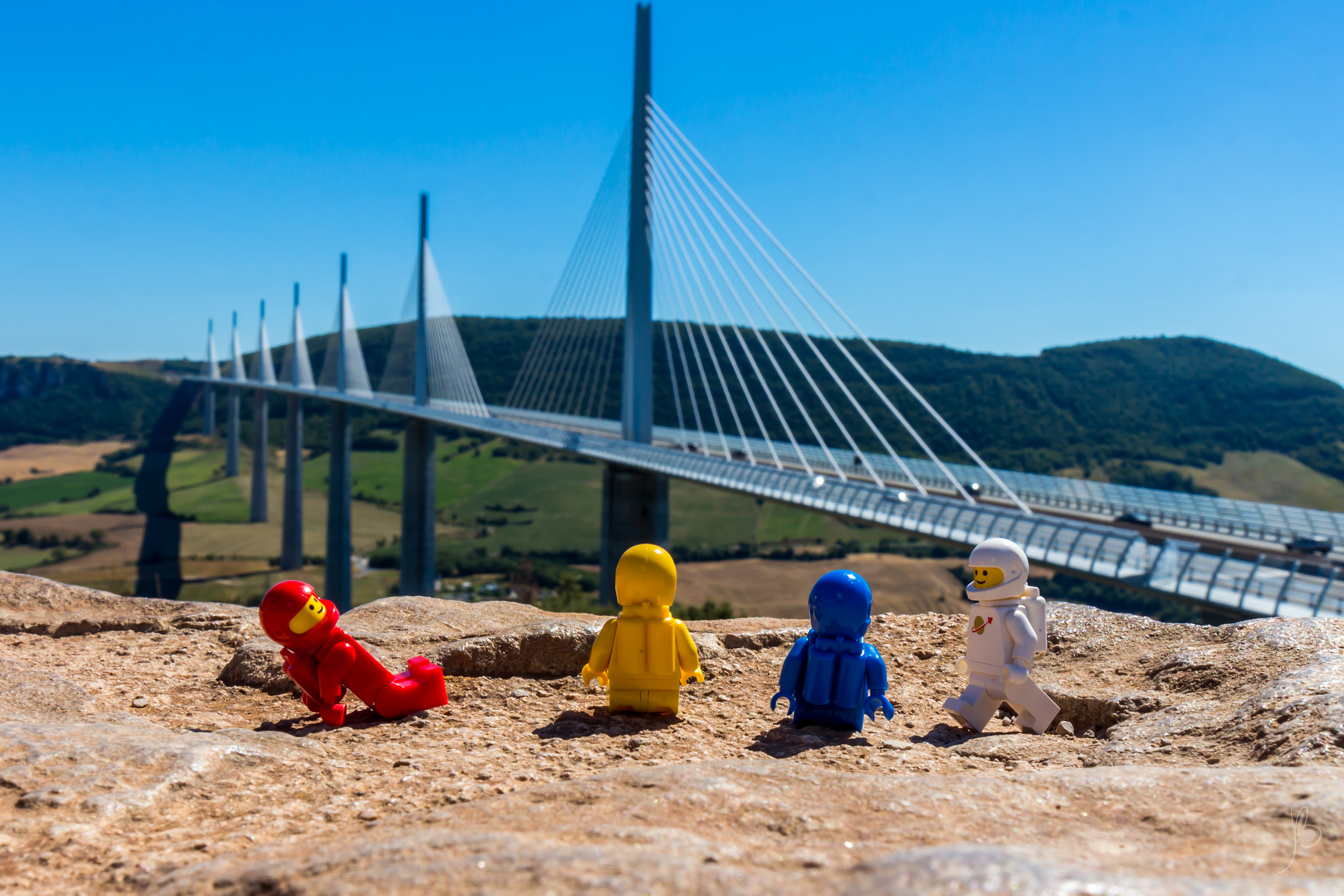 Canon EOS 650D (EOS Rebel T4i / EOS Kiss X6i) + Canon EF 24-70mm F4L IS USM sample photo. Exploration (#41) - millau viaduct photography