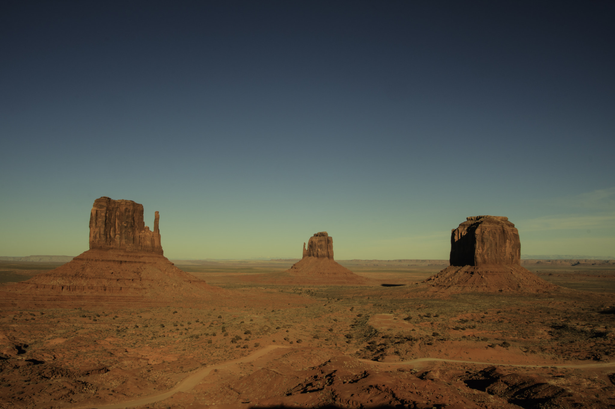 Tamron AF 19-35mm f/3.5-4.5 sample photo. Monument valley  photography
