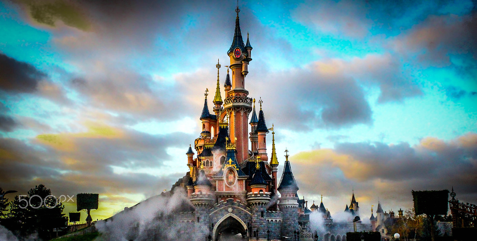 Canon EF-S 18-55mm F3.5-5.6 III sample photo. Disney world photography