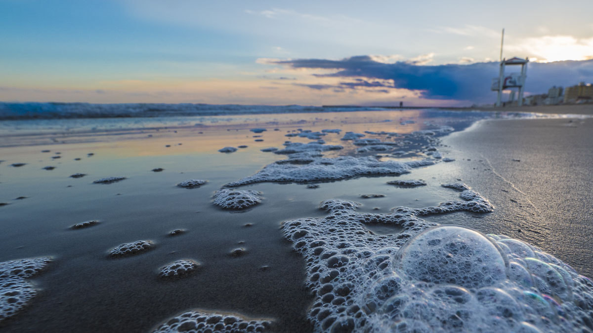 Olympus OM-D E-M5 II + Olympus M.Zuiko Digital ED 7-14mm F2.8 PRO sample photo. Adriatic sea in winter photography