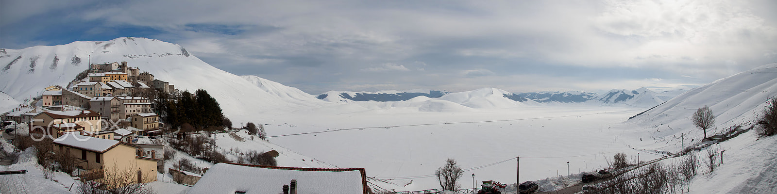 Canon EF-S 17-85mm F4-5.6 IS USM sample photo. ...... da qui, messere, si domina la valle! photography