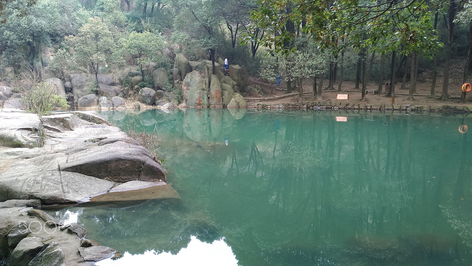 ASUS ZenFone 3 (ZE552KL) sample photo. Around the beautifu pool photography