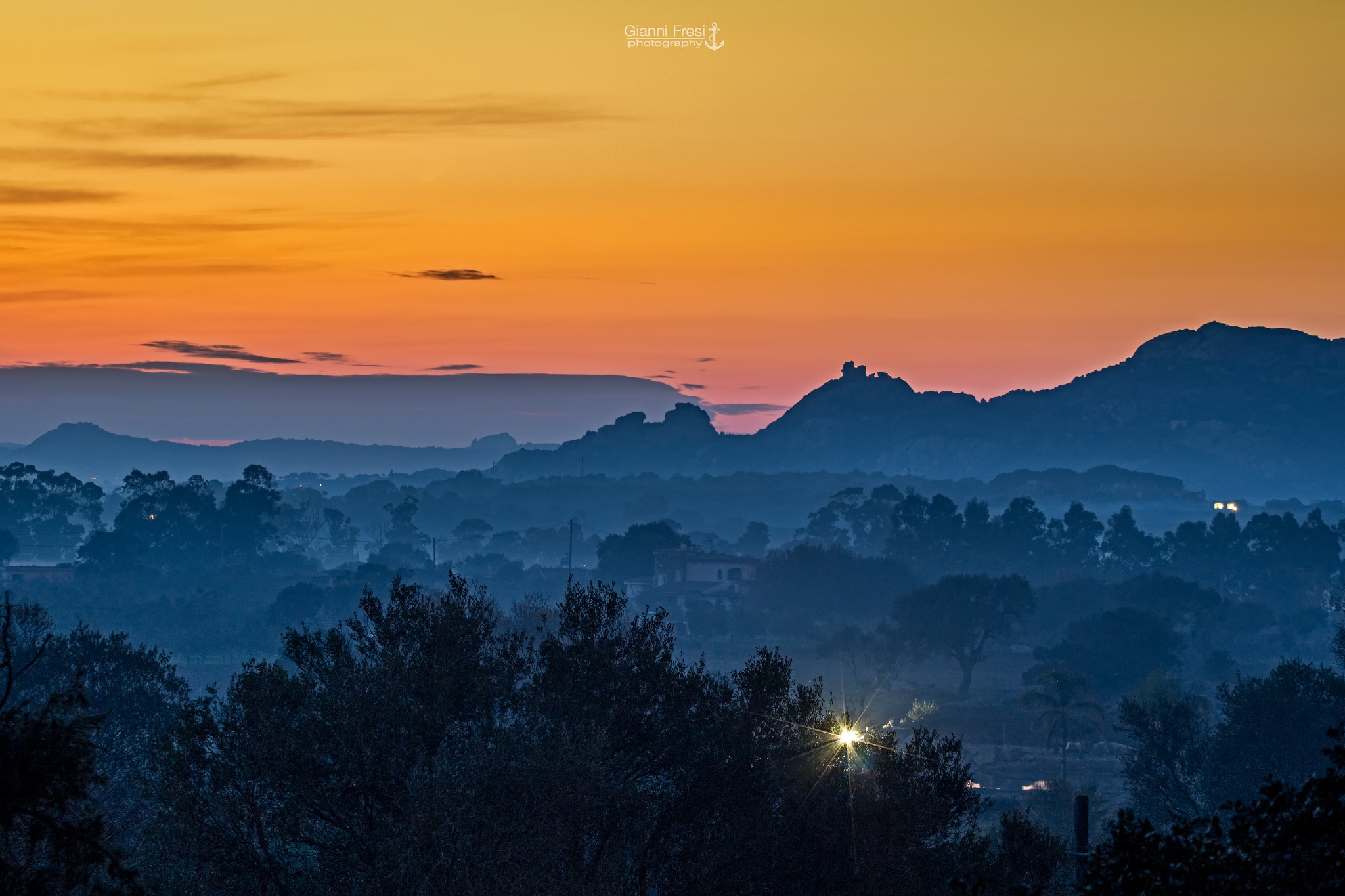 Canon EF 80-200mm F4.5-5.6 II sample photo. Campagne galluresi al crepuscolo photography