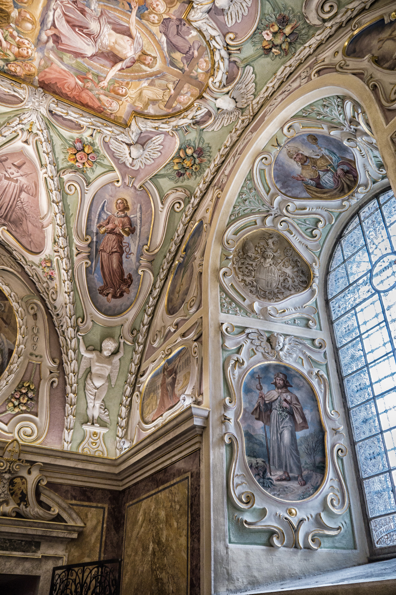 Panasonic Lumix DMC-G6 sample photo. In the church klosterneuburg 2 photography