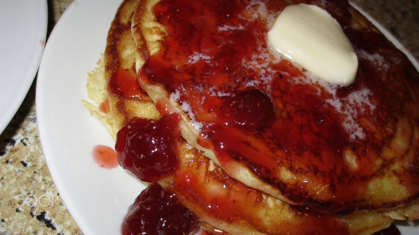 Canon PowerShot ELPH 180 (IXUS 175 / IXY 180) sample photo. Strawberry pancakes photography