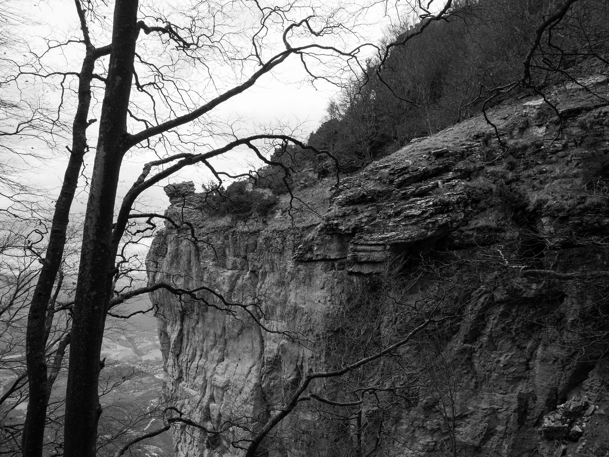 LUMIX G VARIO 12-60/F3.5-5.6 sample photo. Rando à la recherche des chamois photography