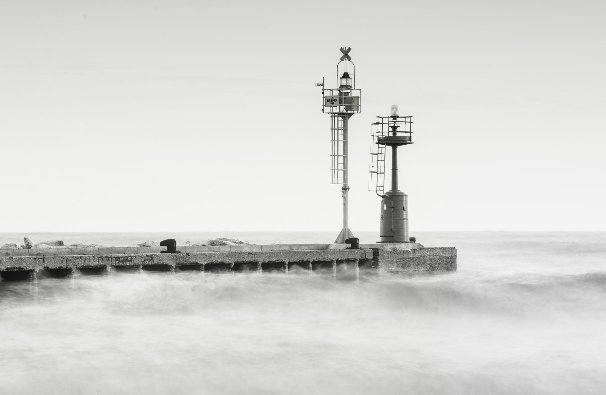 Canon EOS 650D (EOS Rebel T4i / EOS Kiss X6i) sample photo. Pier wrapped by storm photography