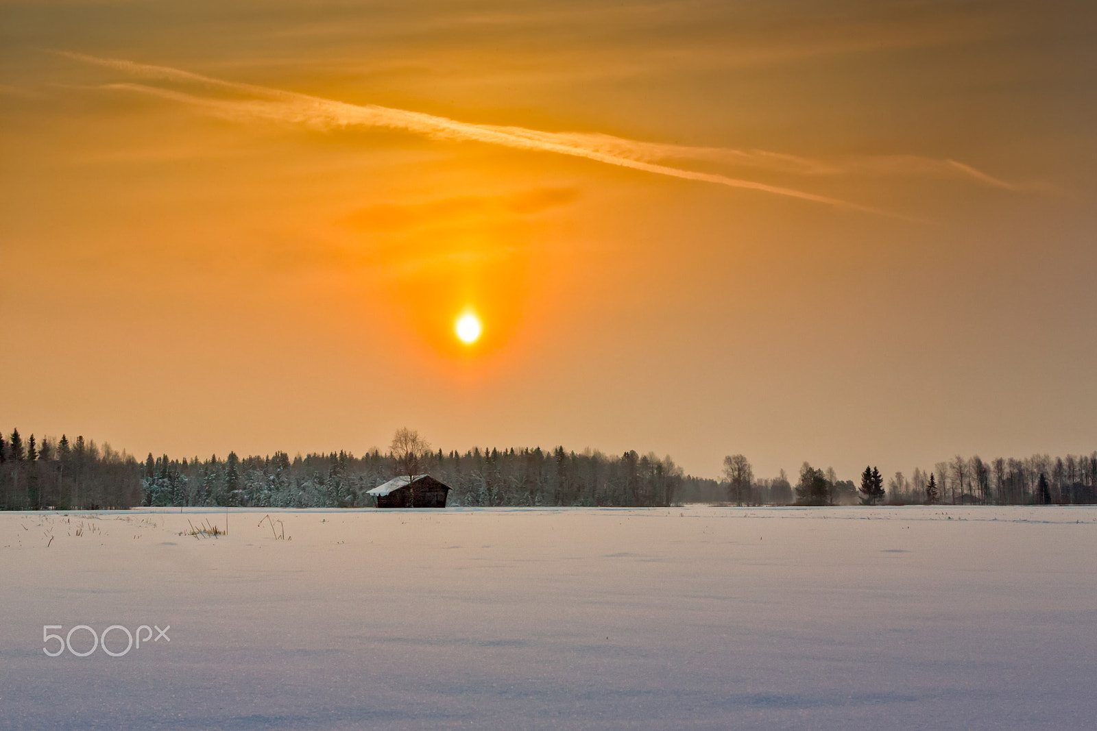 Canon EOS 50D + Canon EF-S 24mm F2.8 STM sample photo. Tiny barn house under the winter sunrise photography