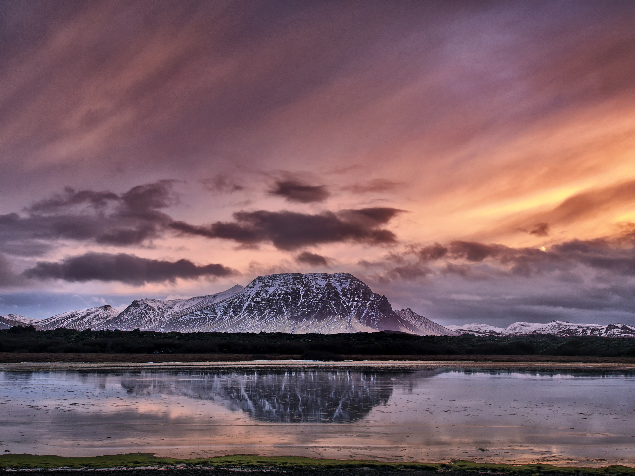 Olympus OM-D E-M5 + Olympus M.Zuiko Digital ED 12-40mm F2.8 Pro sample photo. Iceland 2017 photography