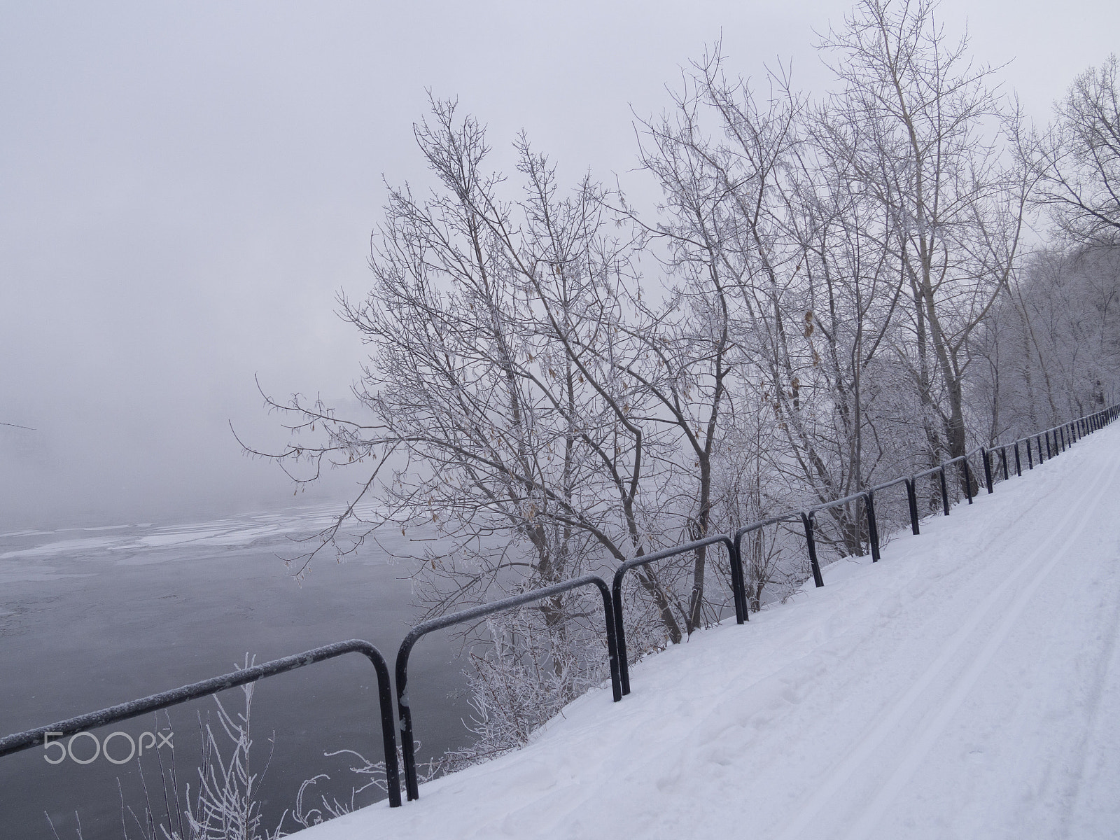 Olympus PEN E-PL5 sample photo. Winter landscape photography