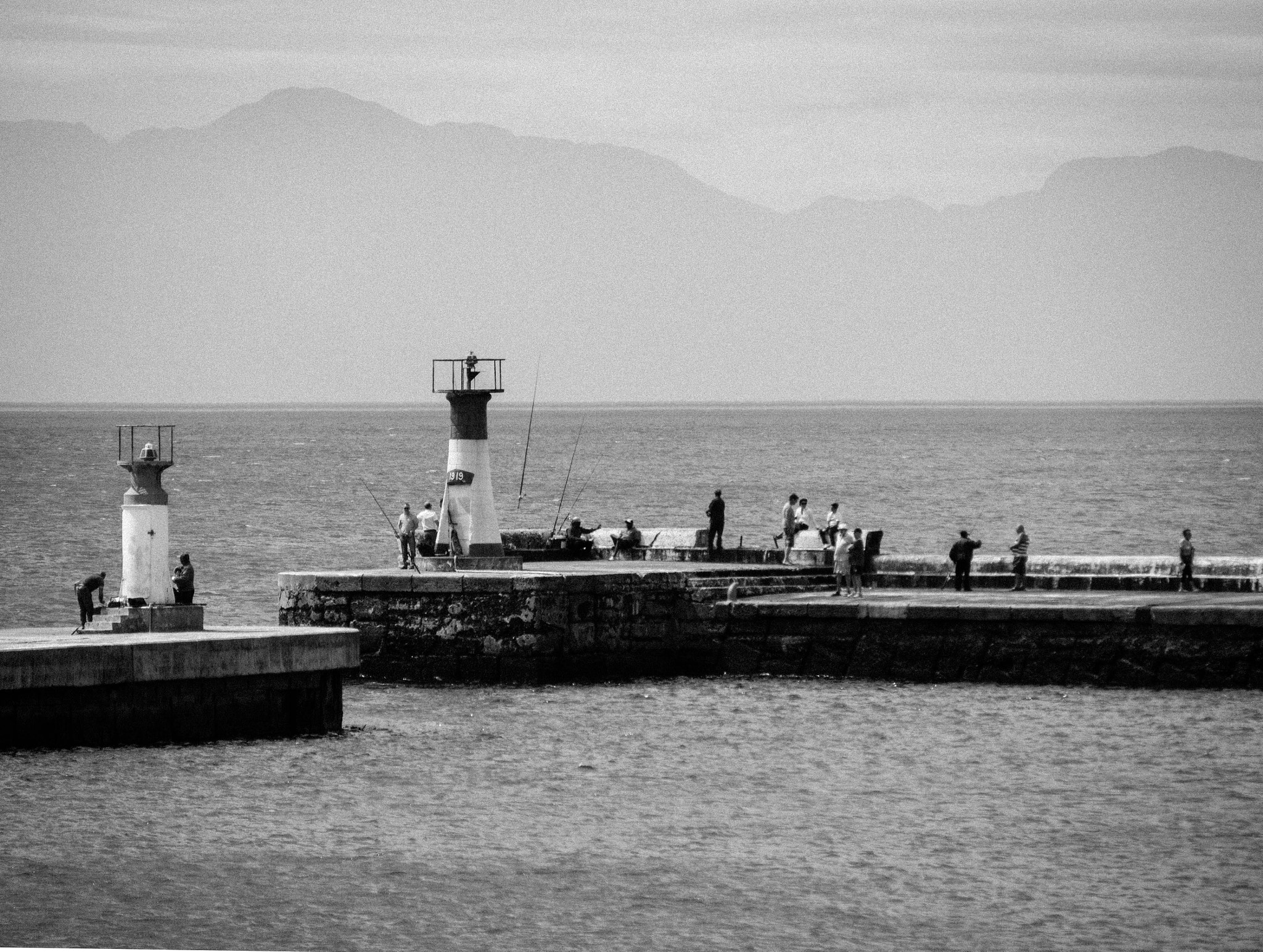Olympus OM-D E-M5 sample photo. The harbour mouth photography