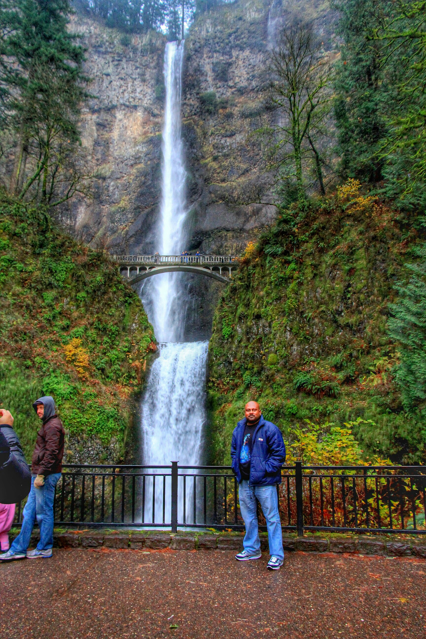 Canon EOS 60D + 6 IS USM sample photo. Multnomah falls oregon photography