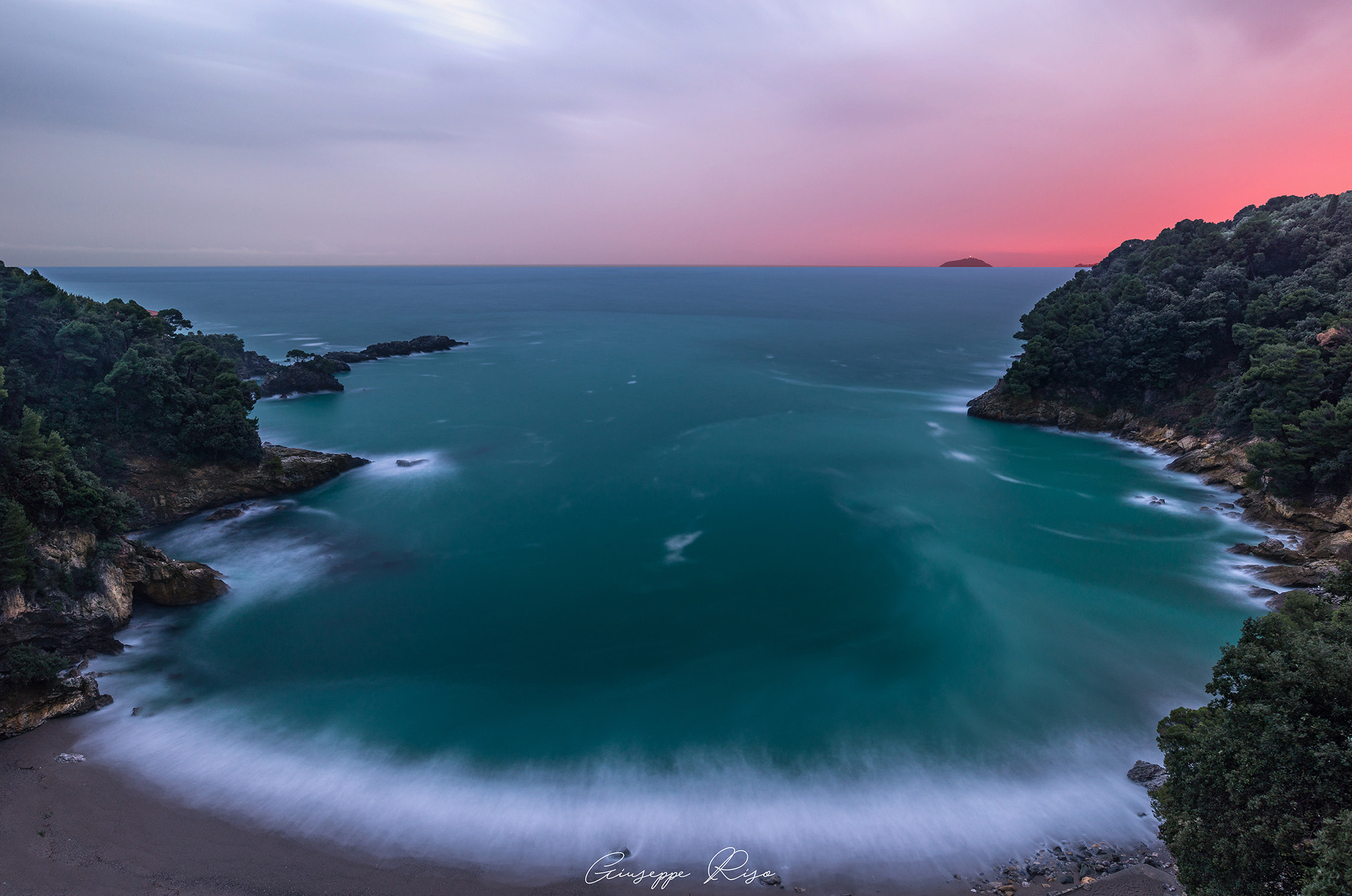 Nikon AF-S Nikkor 18-35mm F3.5-4.5G ED sample photo. Eco del mare photography