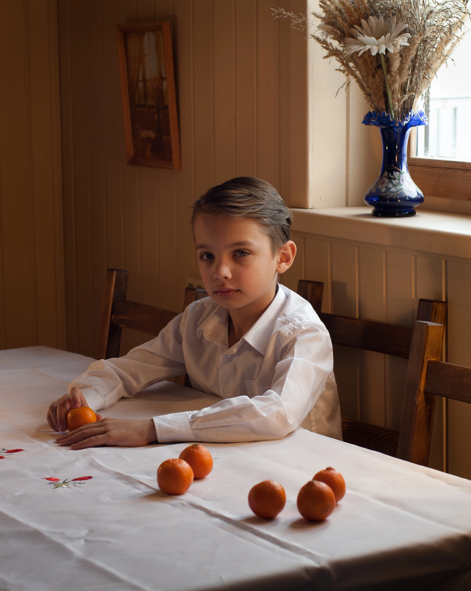 Nikon D200 sample photo. "Мальчик с мандаринами" photography