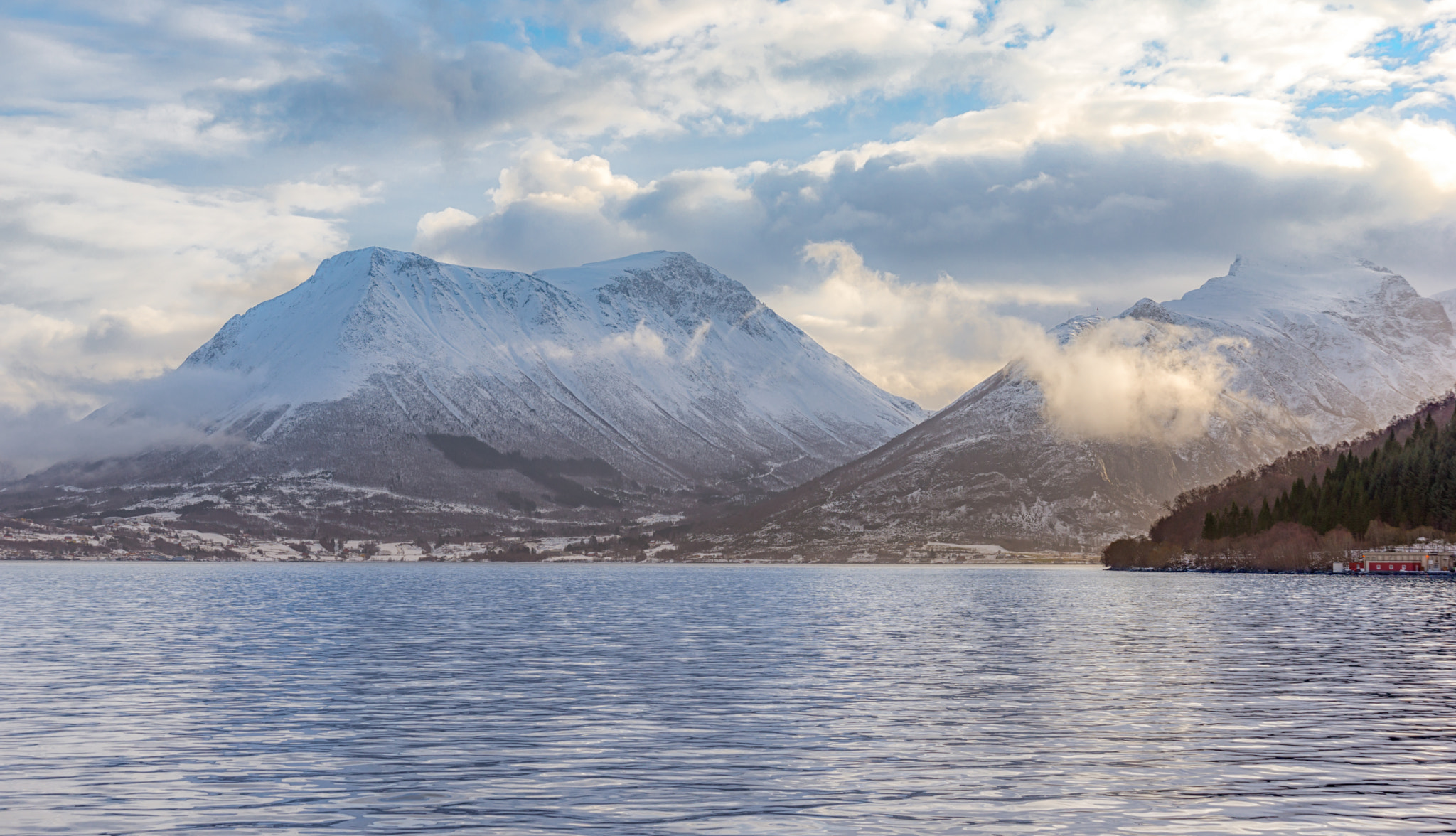Nikon AF Nikkor 24-85mm F2.8-4D IF sample photo. Norway: on ferry near fjords photography
