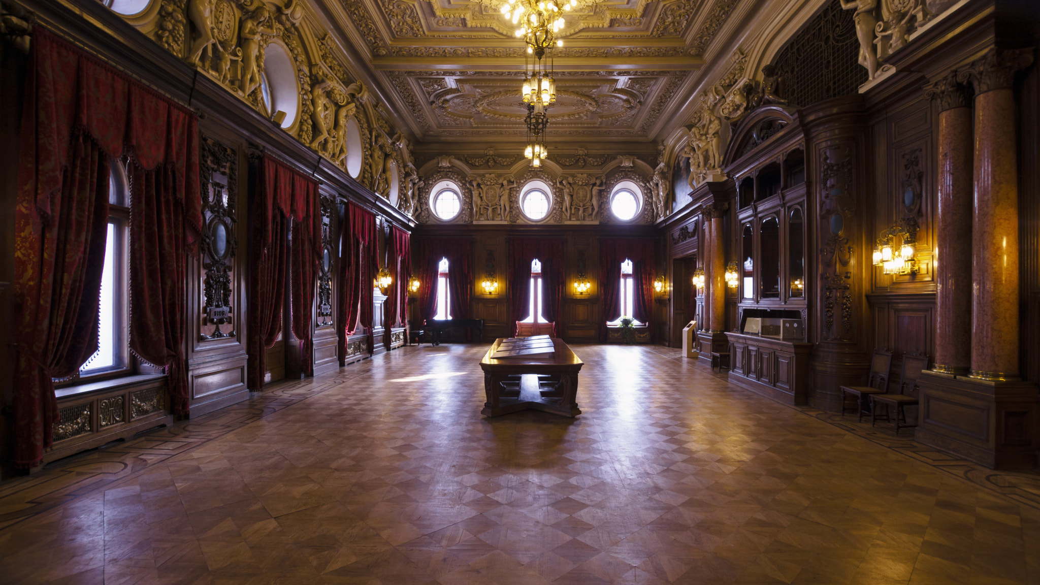 Sony SLT-A65 (SLT-A65V) + Sigma 10-20mm F3.5 EX DC HSM sample photo. Poznansky palace photography