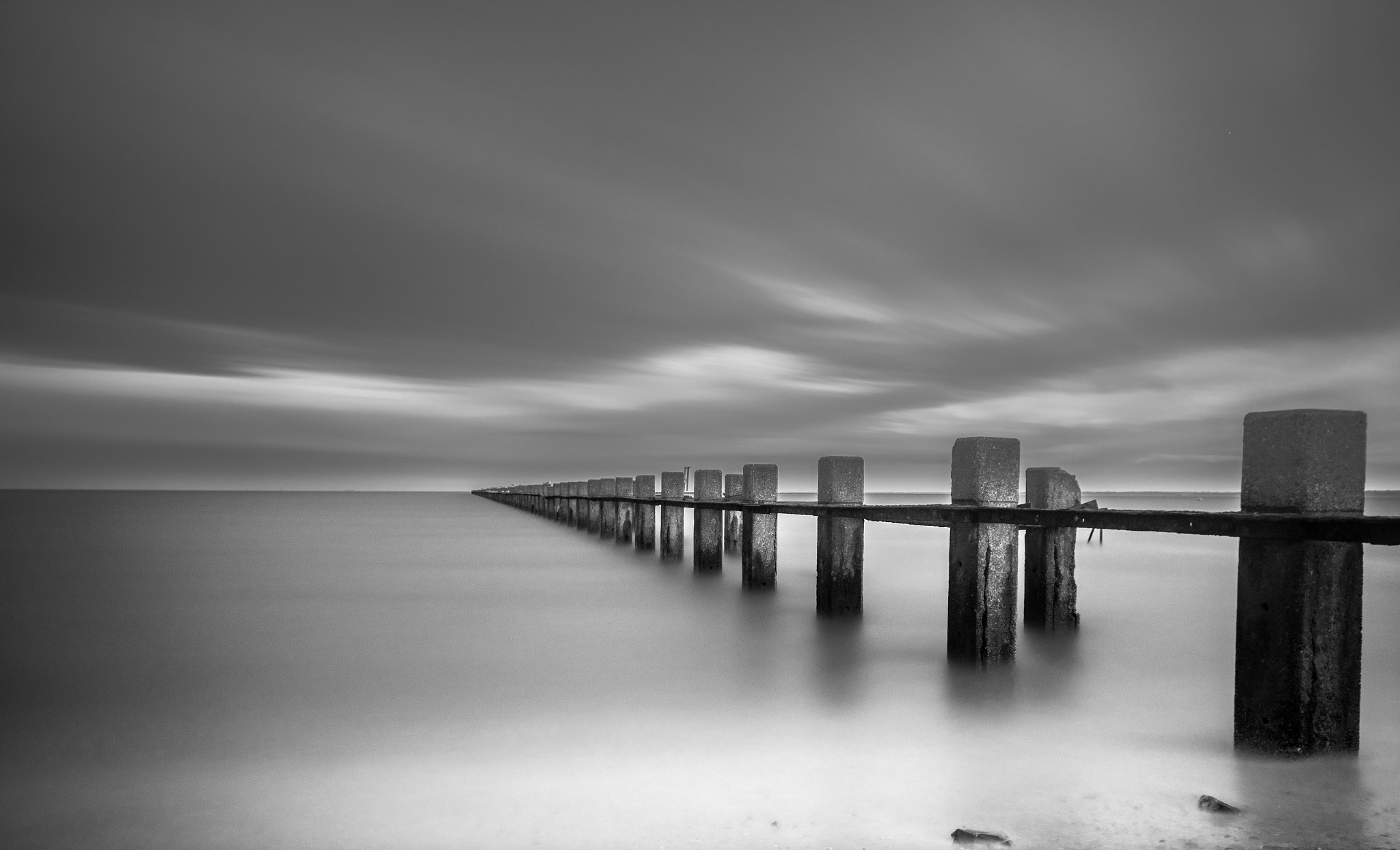 Sigma 10-20mm F4-5.6 EX DC HSM sample photo. Groynes at east beach photography