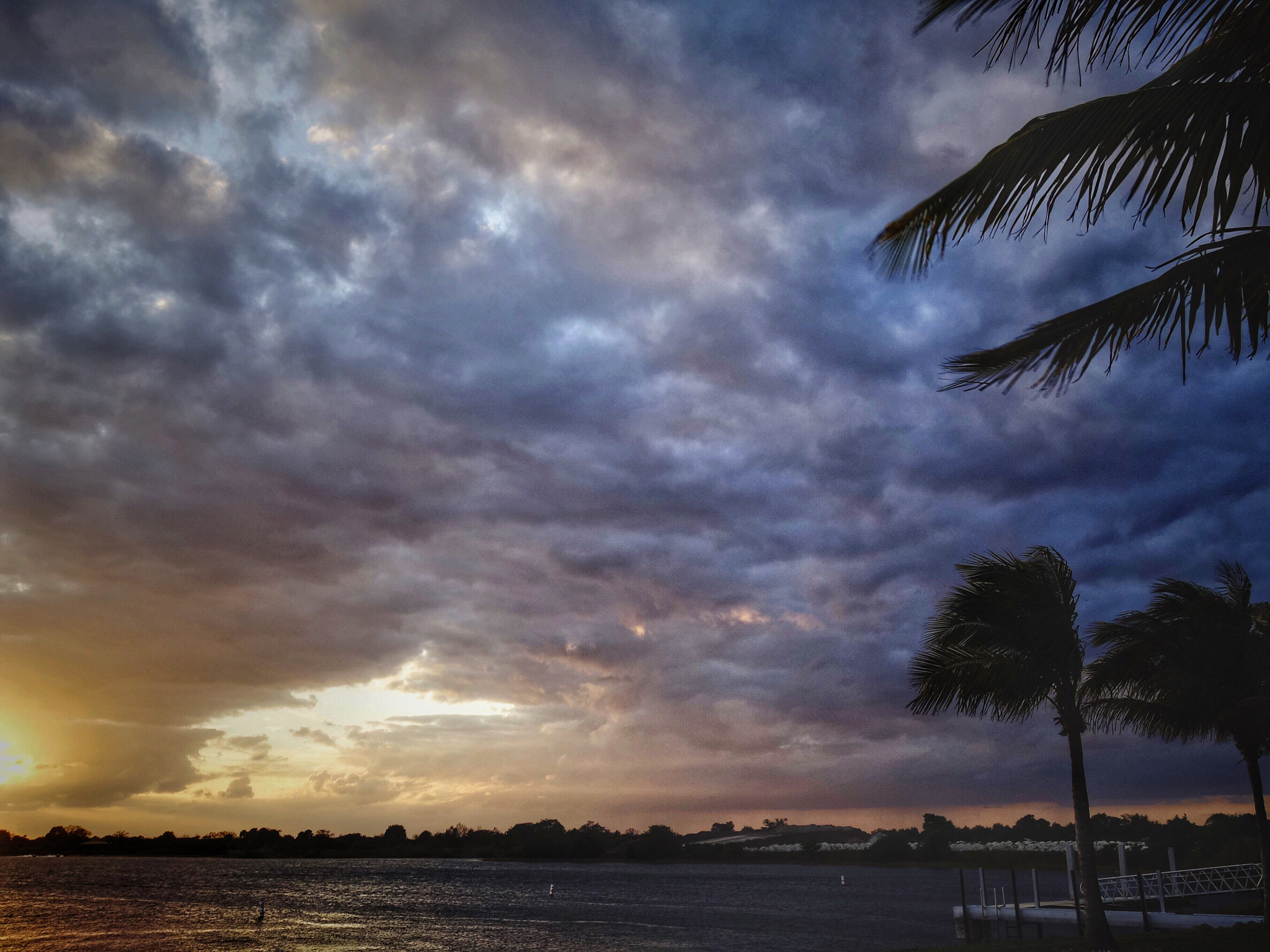 Sony 28-100mm F1.8-4.9 sample photo. Dark sky photography