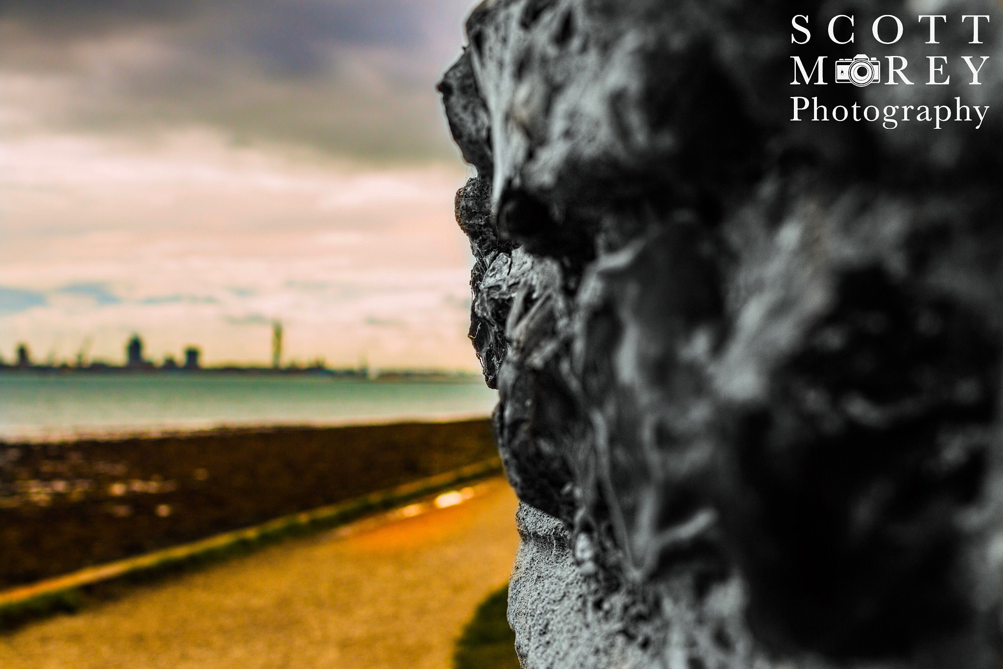 Canon EOS 700D (EOS Rebel T5i / EOS Kiss X7i) + Canon EF 40mm F2.8 STM sample photo. Castle and architecture photography